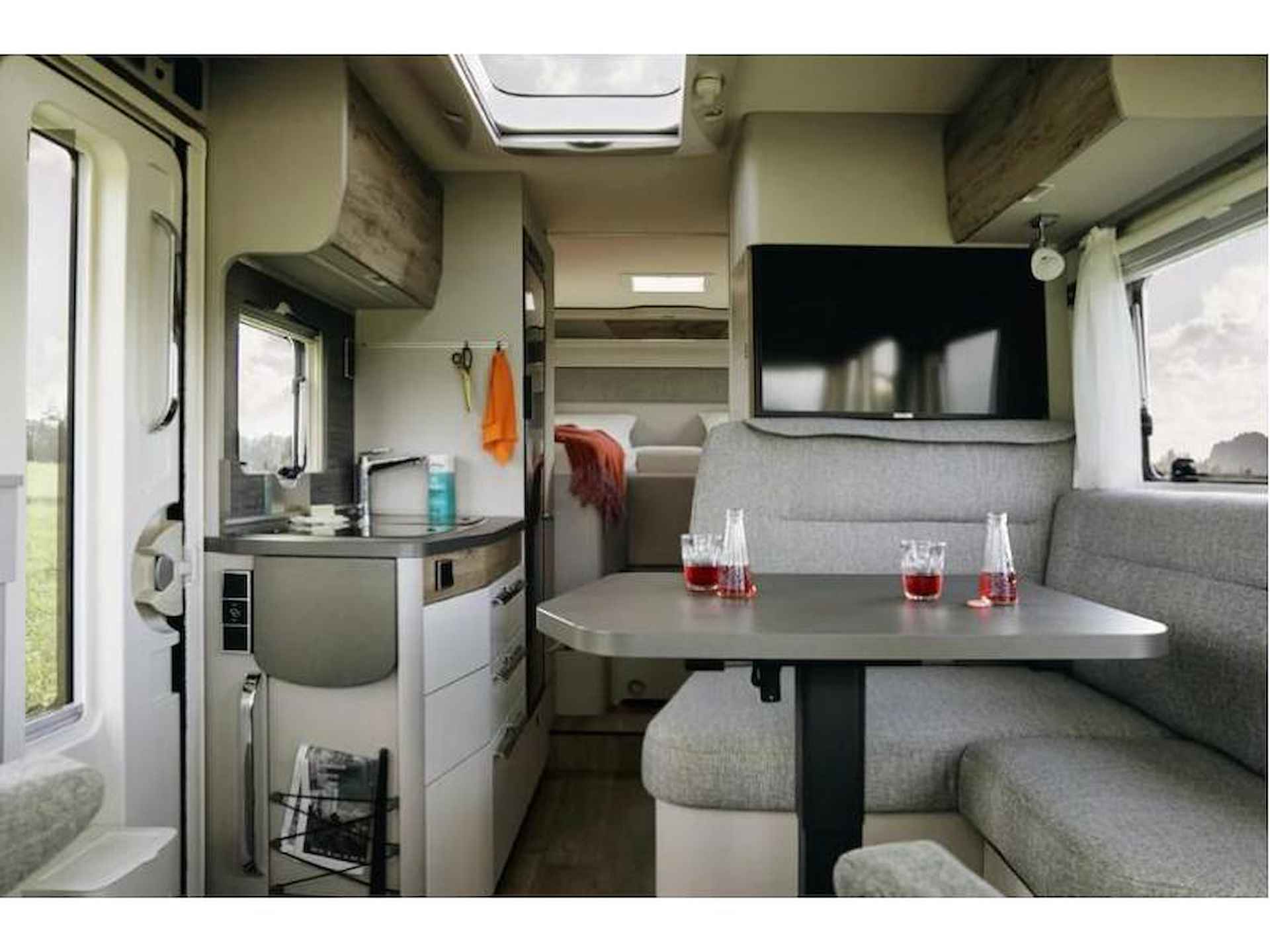 Hymer EX 580 Pure i - 2 APARTE BEDDEN - 4/18