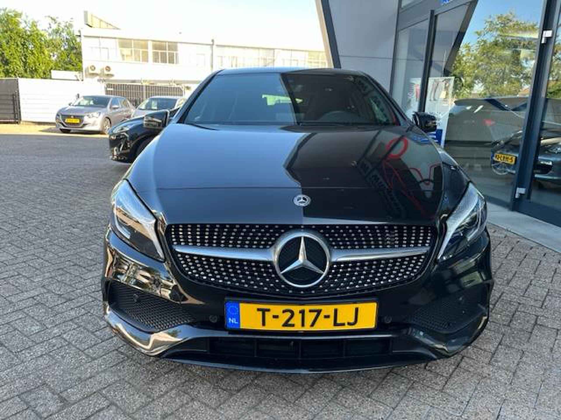 Mercedes-Benz A-klasse 180 BlueEFFICIENCY AMG sport - 6/21