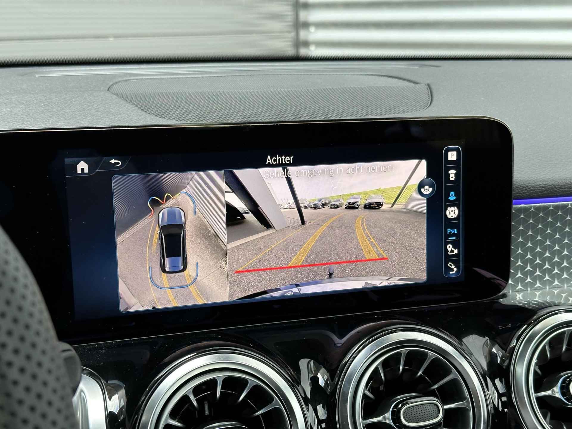 Mercedes-Benz GLB 200 AMG Line | Premium Plus | Nightpakket | Panoramadak | Burmester | 360° Camera | Head-up Display | Memorystoelen Verwarmd | Trekhaak | Sfeerverlichting | Adaptief verstelbaar onderstel | Apple & Android Carplay - 6/12