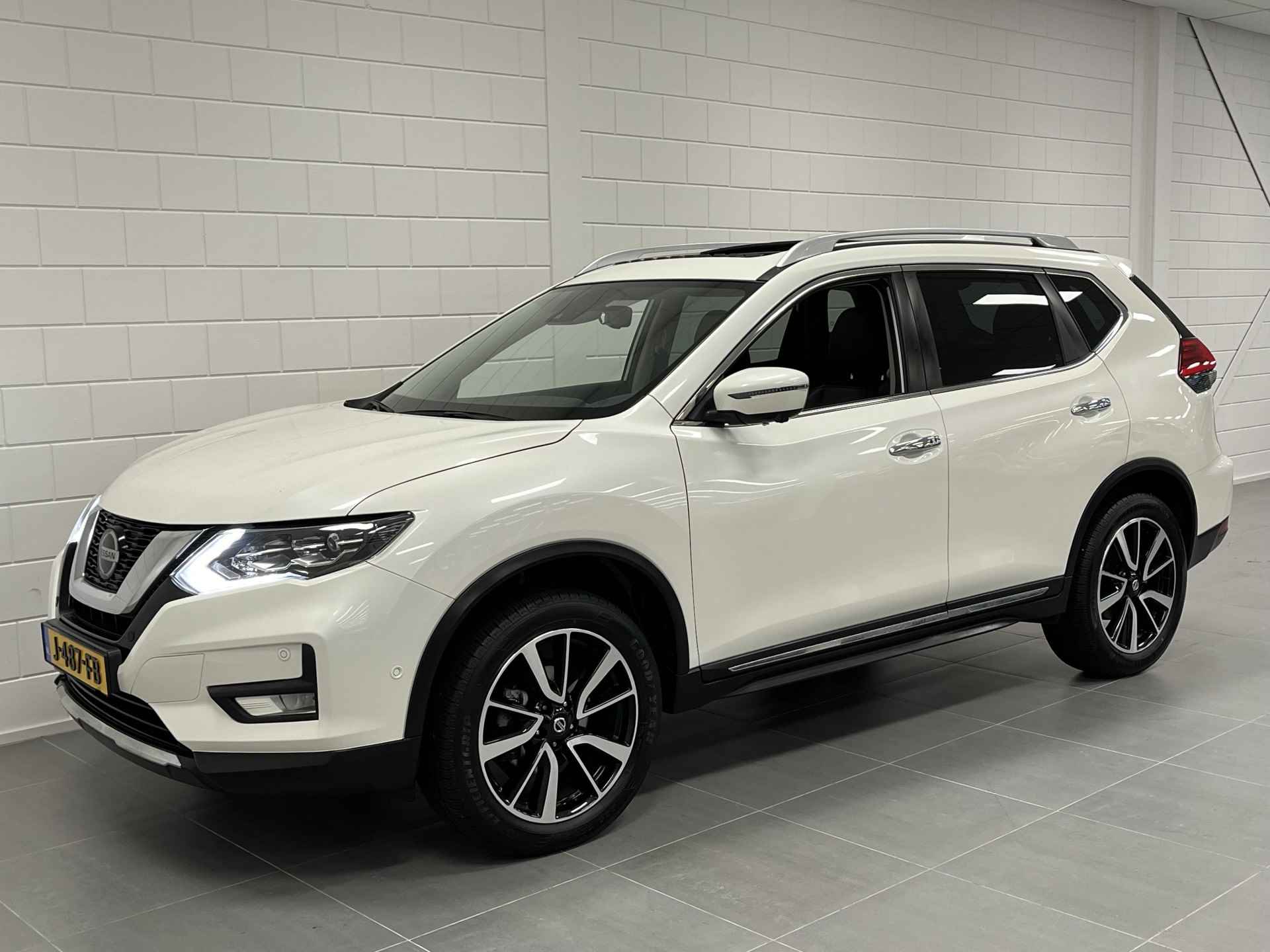 Nissan X-Trail 1.3 DIG-T Tekna AUTOMAAT | LEDER | NAVIGATIE | CLIMATE CONTROL | NIEUWSTAAT MET UNIEKE KILOMETERSTAND! - 4/50