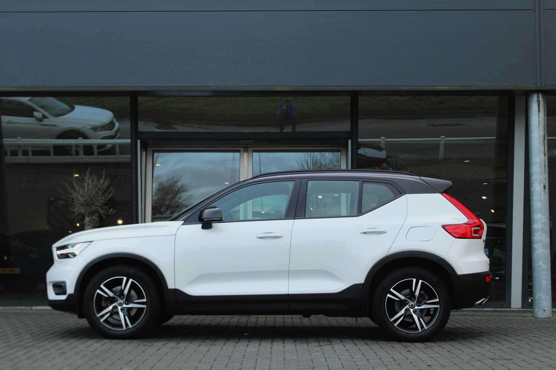 Volvo XC40 T5 AWD R-Design | Adaptive Cruise| Panoramadak | Elek. Stoelen i.c.m. geheugen | Keyless | Camera | Trekhaak - 6/21