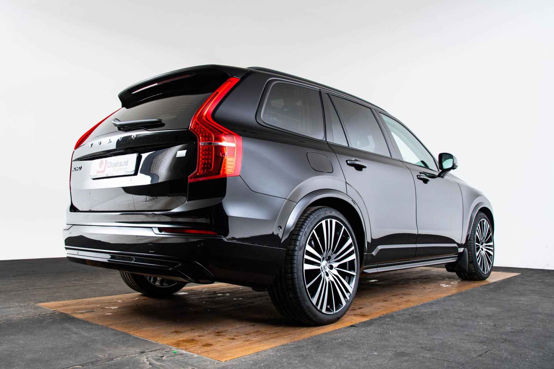 Volvo XC90 2.0 T8 Recharge AWD Ultimate Dark Luchtvering - Panoramadak - Adaptive Cruise Control - Head-up Display - Harman Kardon - Park Assistant - 11/48