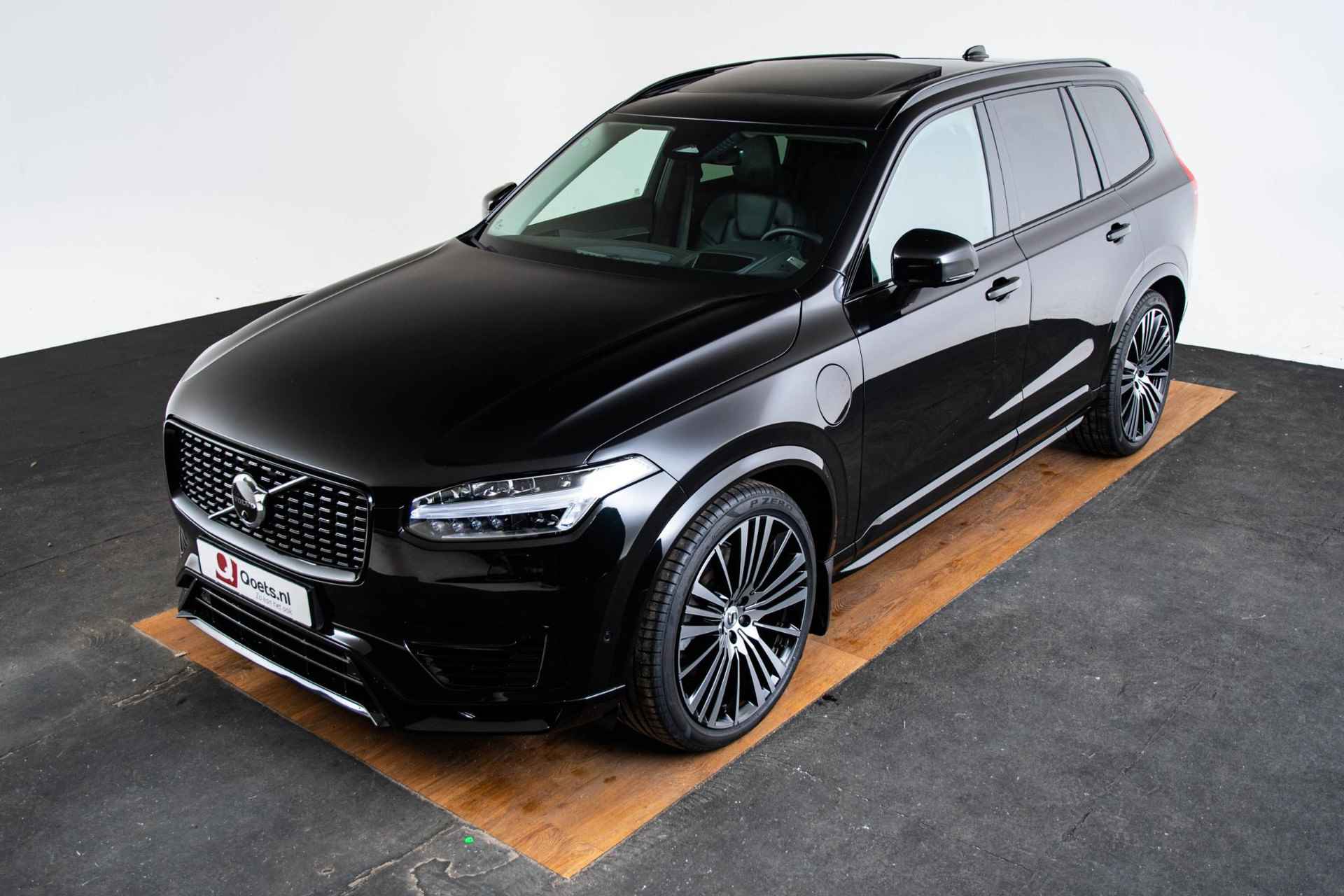 Volvo XC90 2.0 T8 Recharge AWD Ultimate Dark Luchtvering - Panoramadak - Adaptive Cruise Control - Head-up Display - Harman Kardon - Park Assistant - 45/48