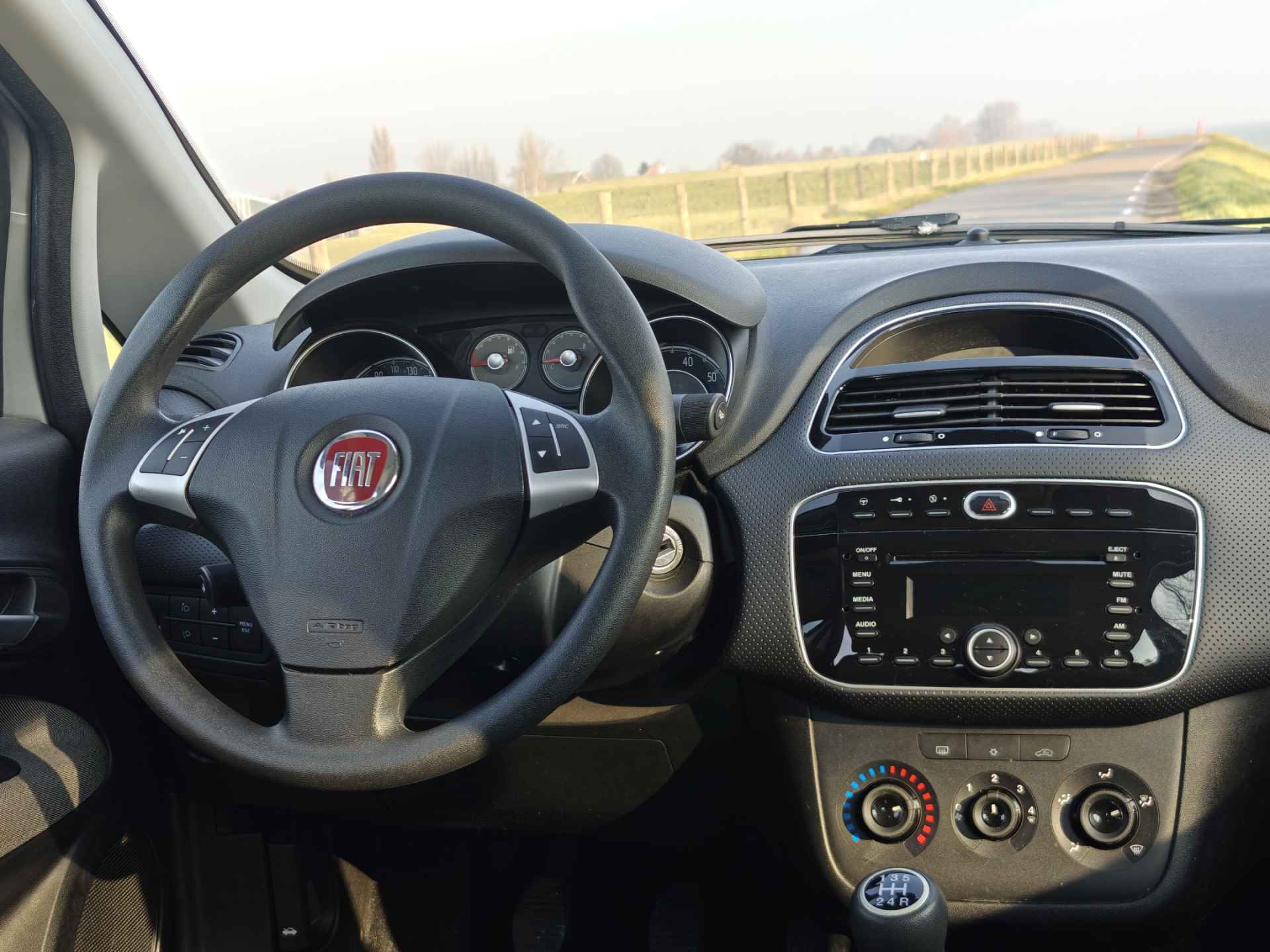 Fiat Punto Evo 1.3 M-Jet Dynamic - 7/36