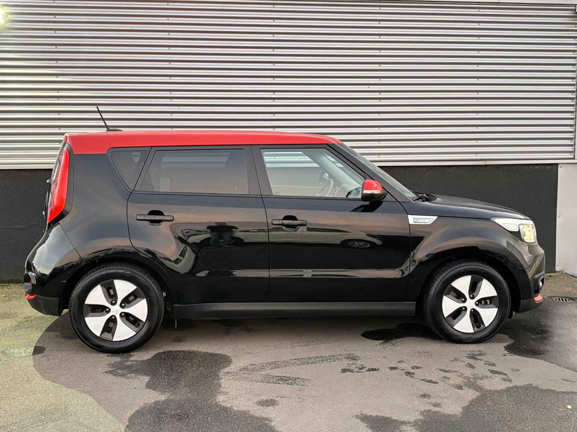 Kia Soul EV ExecutiveLine 27 kWh Navigatie, Stoelverwarming, Stuurwielverwarming, Cruise control - 3/28