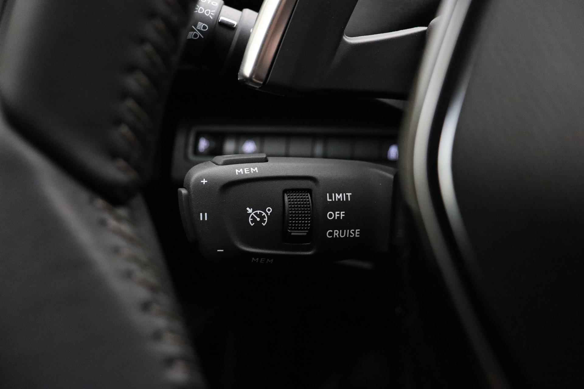 Peugeot 5008 1.2 Hybrid Allure Pack Business 136 PK | Automaat | 7-Zits | Draadloze telefoonlader | Adaptieve Cruise Control | Navigatie | Cruise Control | Camera | Airco | Climate Control | Nieuw uit voorraad - 31/40