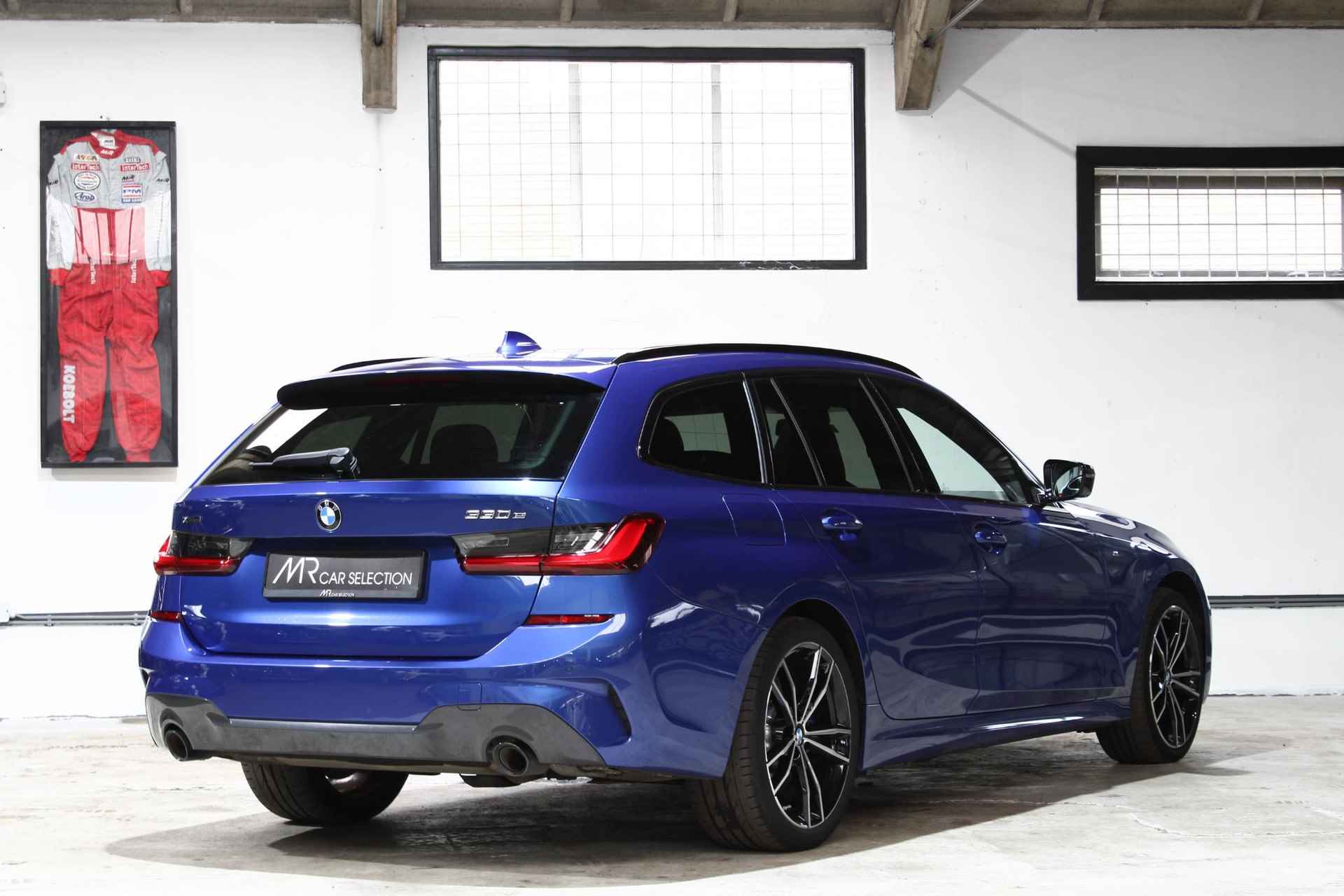 BMW 3-serie Touring 330e xDrive High Executive | M-Sport | Panoramadak | Kuipstoelen | LED Laser | 19 inch | BTW | - 7/33