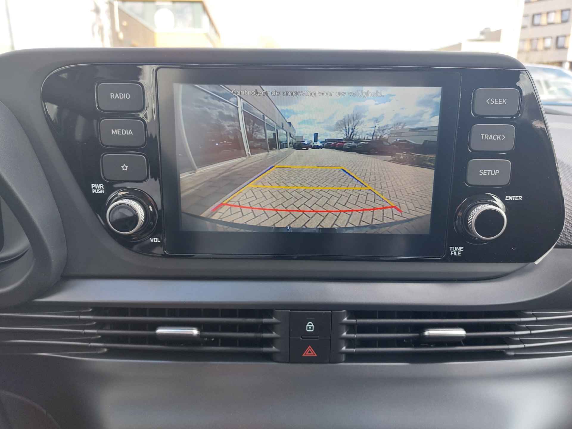 Hyundai i20 1.0 T-GDI Comfort Cruise control | Airco | Achteruitrijcamera | Android Auto  Apple CarPlay (draadloos) - 9/15