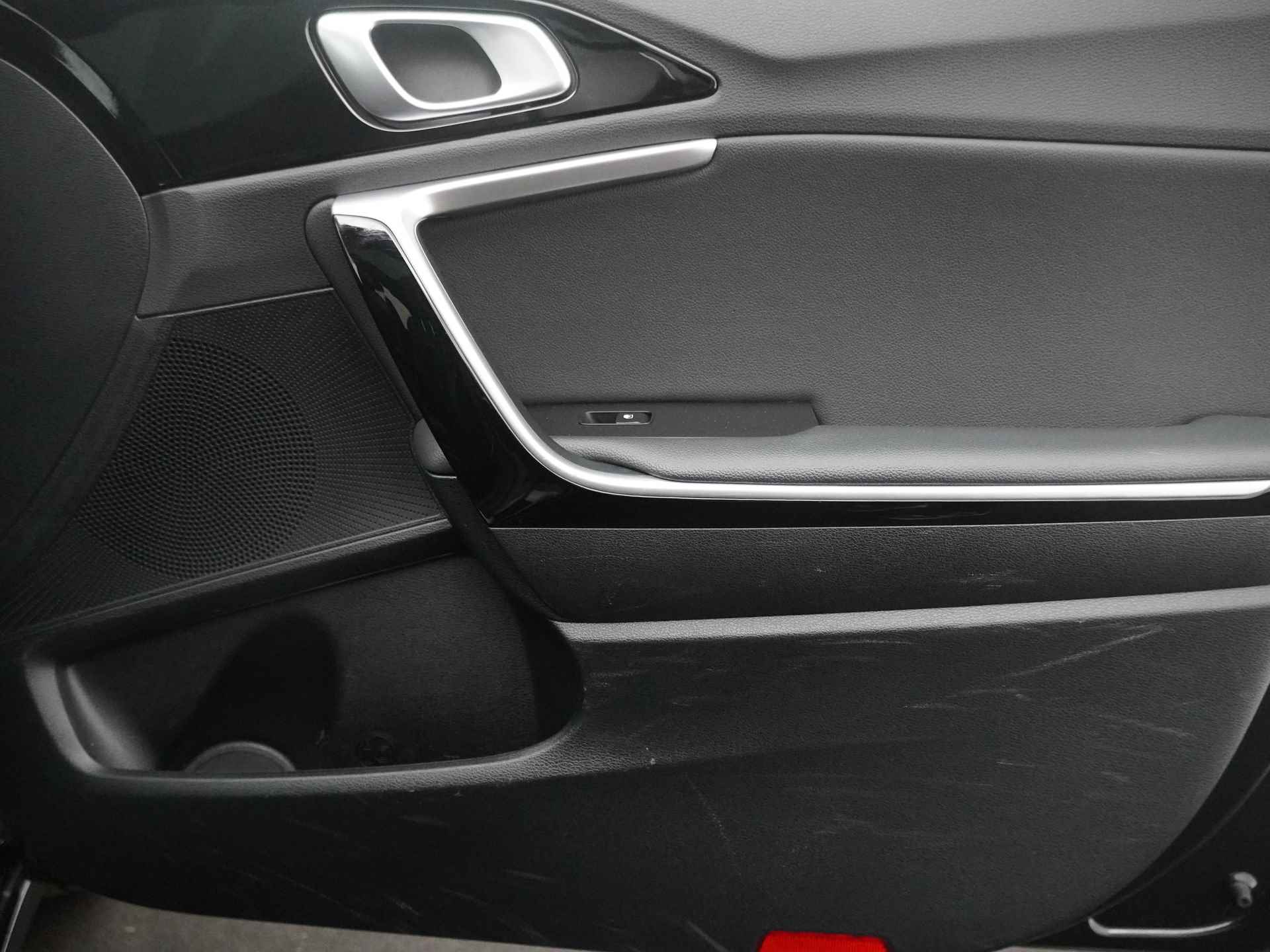 Kia Ceed Sportswagon 1.5 T-GDi GT-Line - Automaat - Panorama dak - Stoel en stuurwiel verwarming - Android Auto/Apple CarPlay - Elektrische achterklep - Fabrieksgarantie tot 02-2029 - 44/49