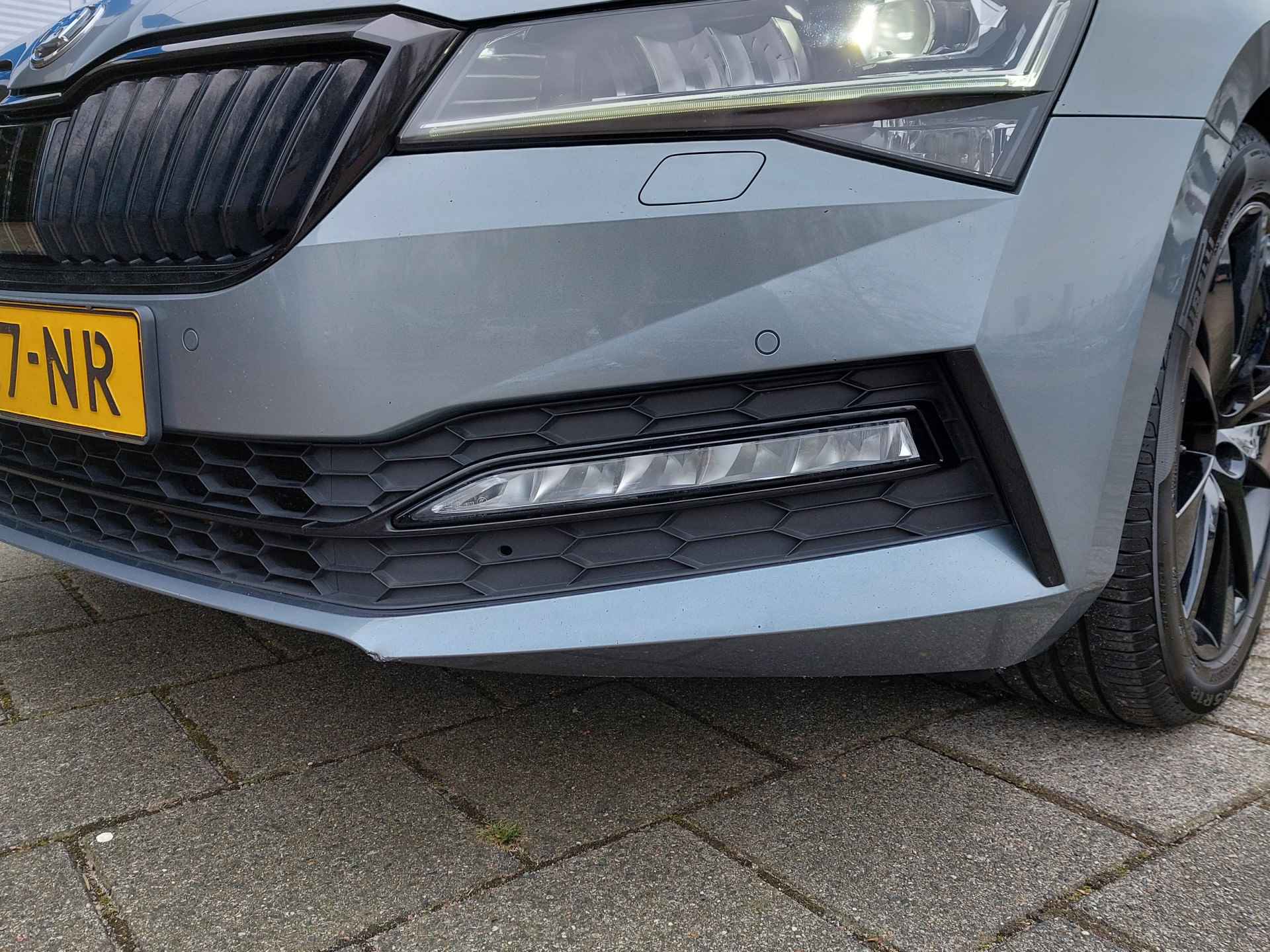 Škoda Superb 1.5 TSI ACT 150pk DSG Sportline Business | Navi + Apple Carplay+Android Auto | Clima | Cruise | Keyless Entry | Led Koplampen | Pdc V+A+Camera | Stoelverwarming | Privacy Glass | 18''lm - 51/54