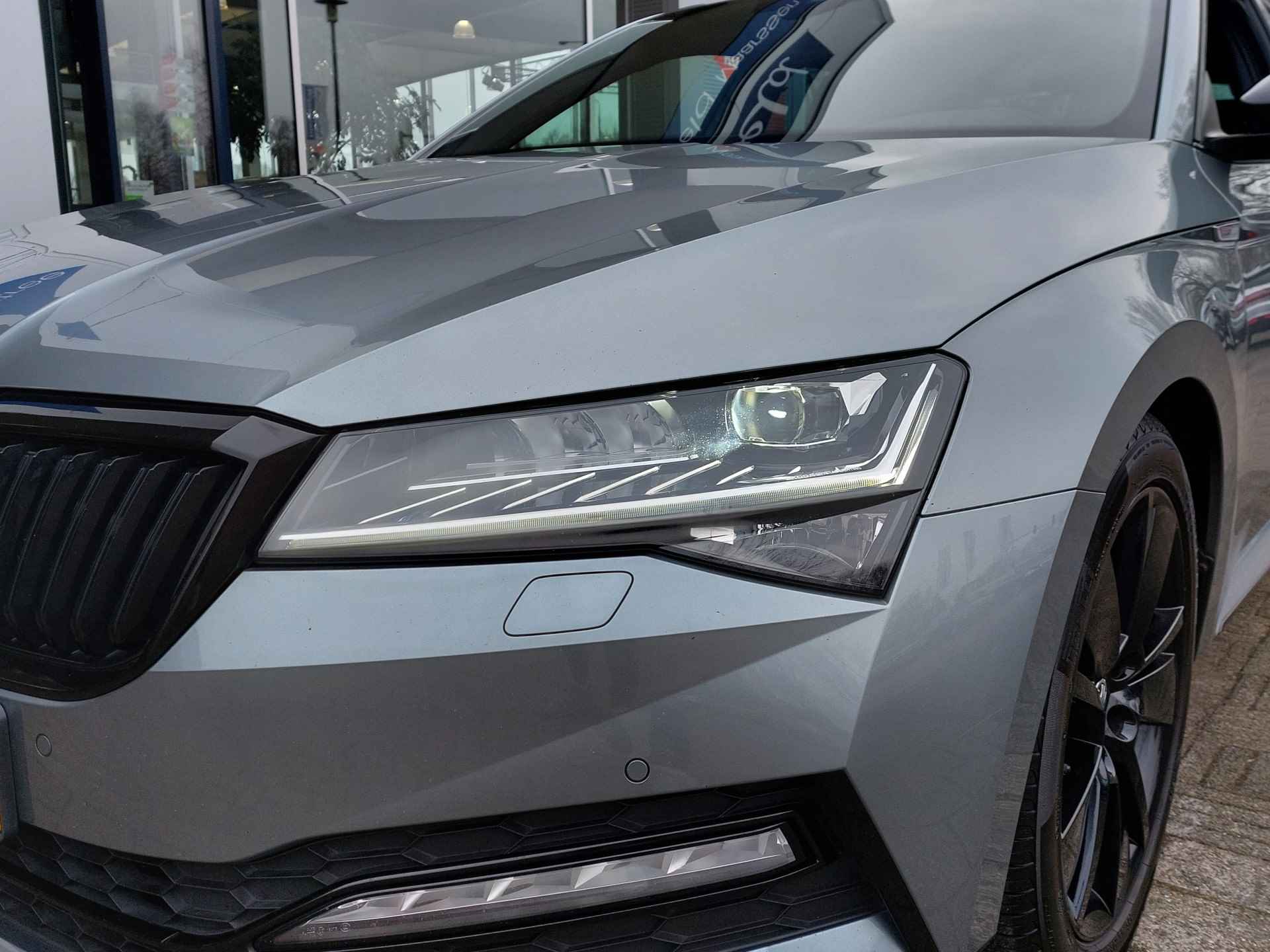 Škoda Superb 1.5 TSI ACT 150pk DSG Sportline Business | Navi + Apple Carplay+Android Auto | Clima | Cruise | Keyless Entry | Led Koplampen | Pdc V+A+Camera | Stoelverwarming | Privacy Glass | 18''lm - 52/54