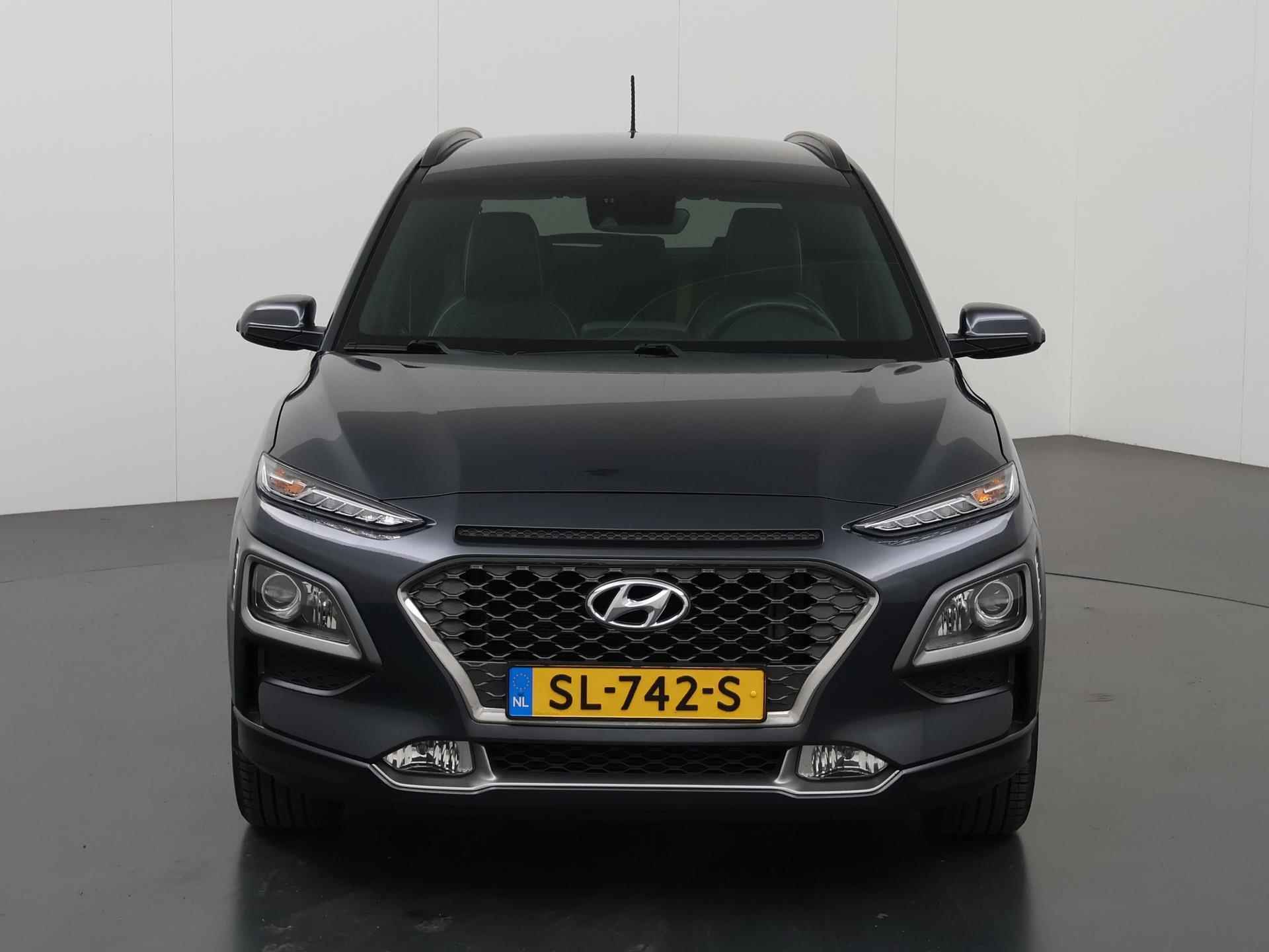 Hyundai Kona 1.0T Fashion | Trekhaak | Climate Control | Parkeersensoren | Navigatie Via Carplay | - 4/37