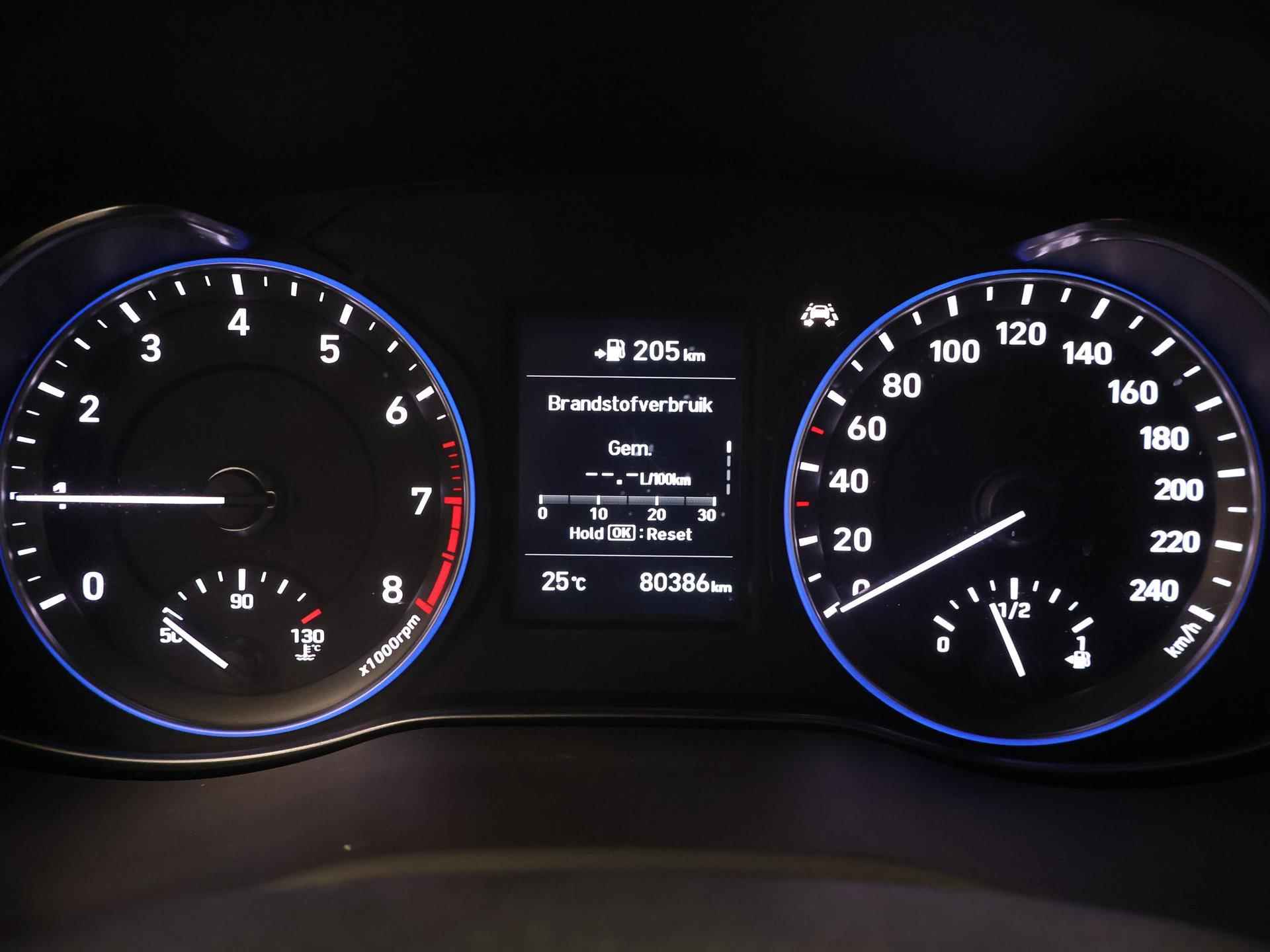 Hyundai Kona 1.0T Fashion | Trekhaak | Climate Control | Parkeersensoren | Navigatie Via Carplay | - 13/37