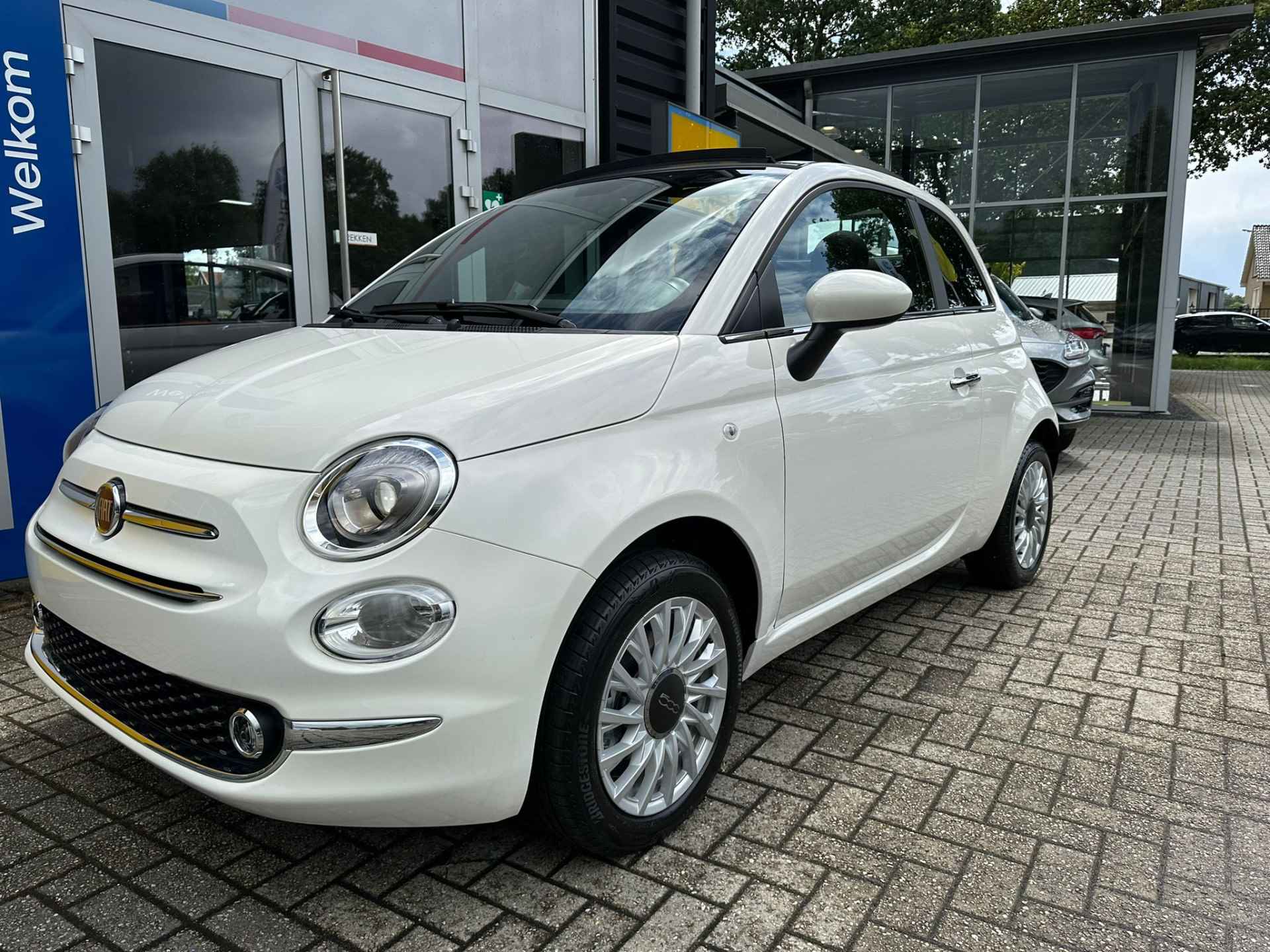 Fiat 500C 1.0 Hybrid 70PK Dolcevita CABRIO | NIEUW € 1.991 KORTING!!| PARKEERSENSOREN| CRUISE CONTROL| AIRCO| DAB| NAVIGATIE VIA APP| LICH - 4/31