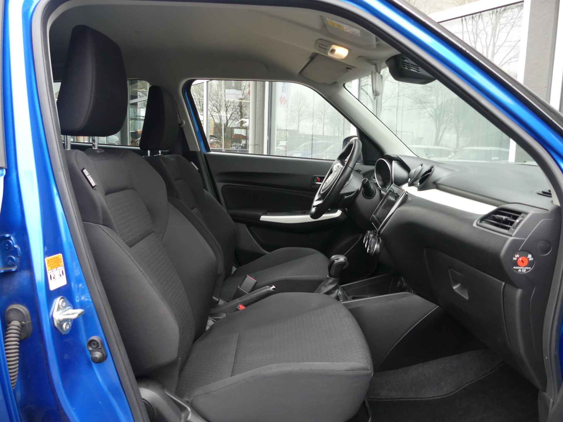 Suzuki Swift 1.0 Stijl 112PK, Automaat, Trekhaak, Navigatie, achteruitrijcamera - 9/31