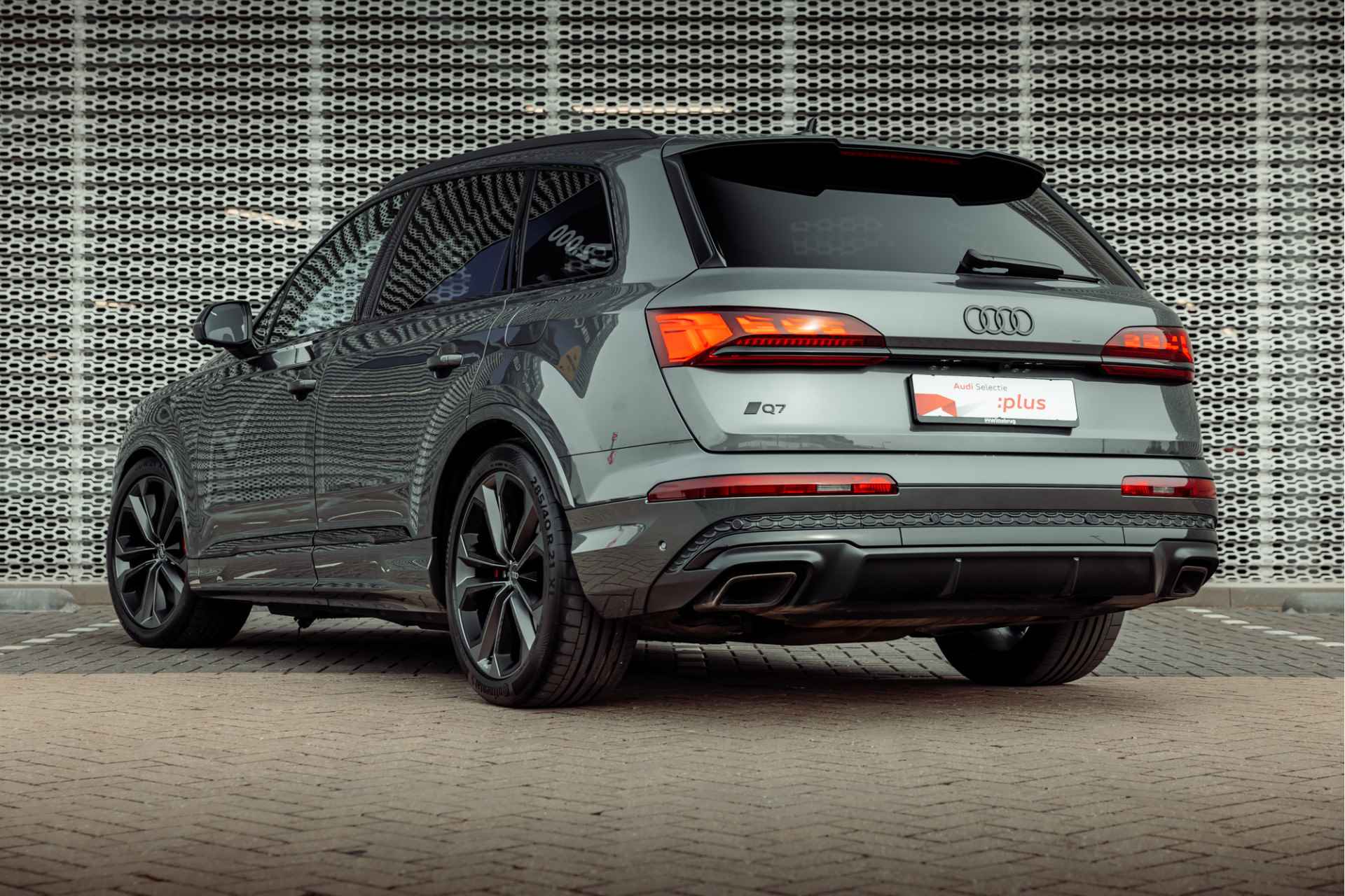 Audi Q7 60 TFSI e 490pk quattro Pro Line S Competition | Panoramadak | Bang & Olufsen | 21" LM velgen | S-sportstoelen | Leder | City + Parking pakket | Trekhaak - 5/38