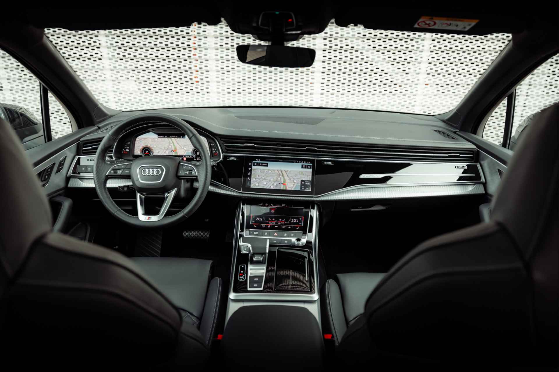 Audi Q7 60 TFSI e 490pk quattro Pro Line S Competition | Panoramadak | Bang & Olufsen | 21" LM velgen | S-sportstoelen | Leder | City + Parking pakket | Trekhaak - 17/38