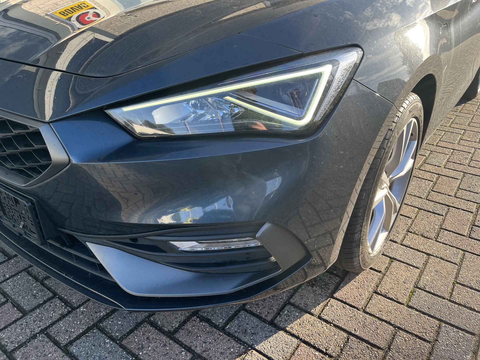 SEAT Leon Sportstourer 1.4 TSI eHybrid PHEV FR / AUTOMAAT/ CAMERA/ PARK. SENSOREN/ MATRIX/ STOEL EN STUUR VERWARM./ ADAPT. CRUISE/ APP CONNECT/ NAVI/ CLIMA/ DAB/ 17" LMV/ - 28/31