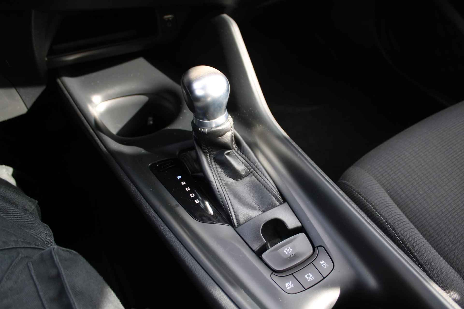 Toyota C-HR 1.8 Hybrid Premium apple carplay/android auto - 21/33