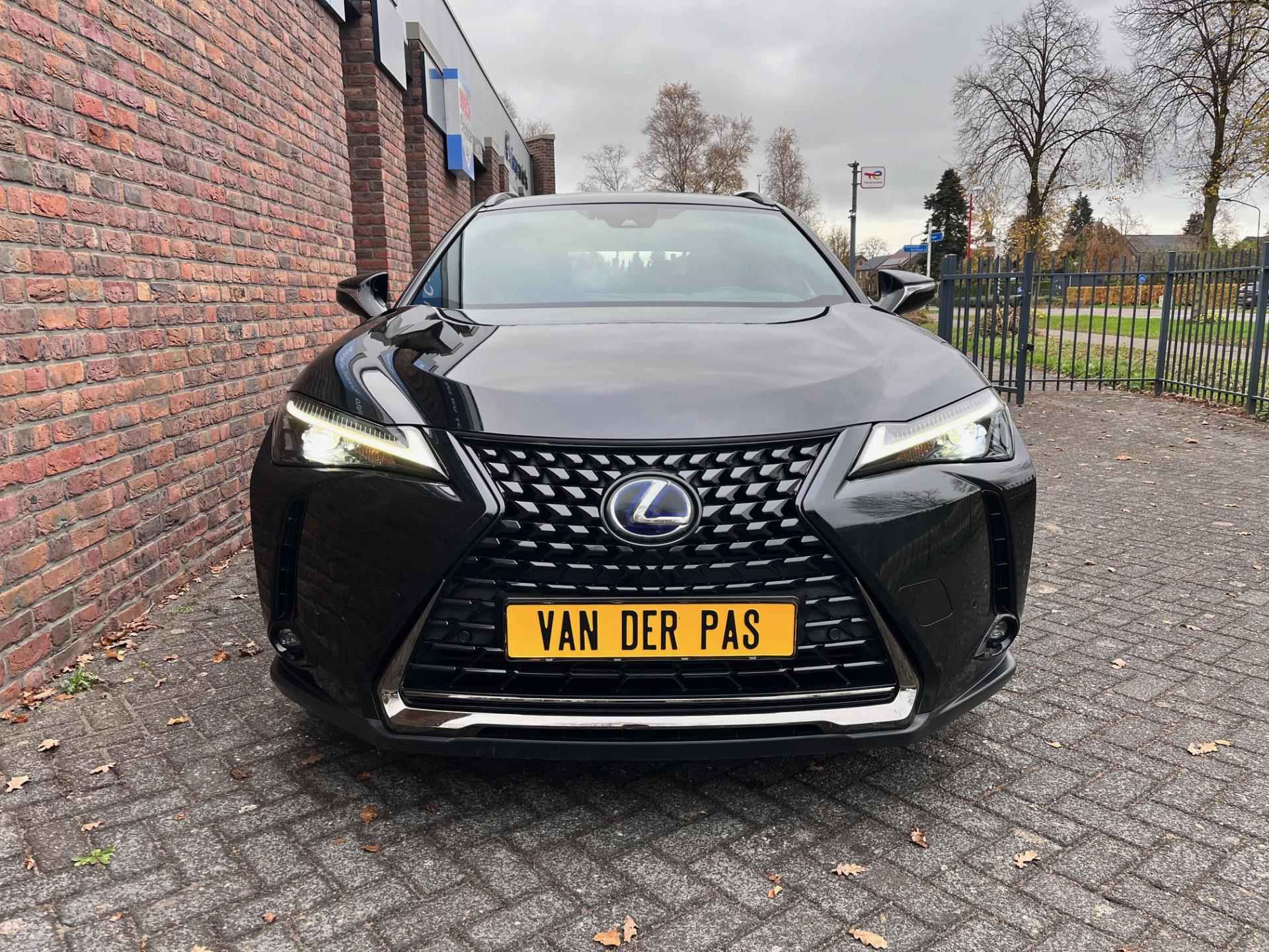 Lexus UX 250h Midnight Camera Leder - 3/31