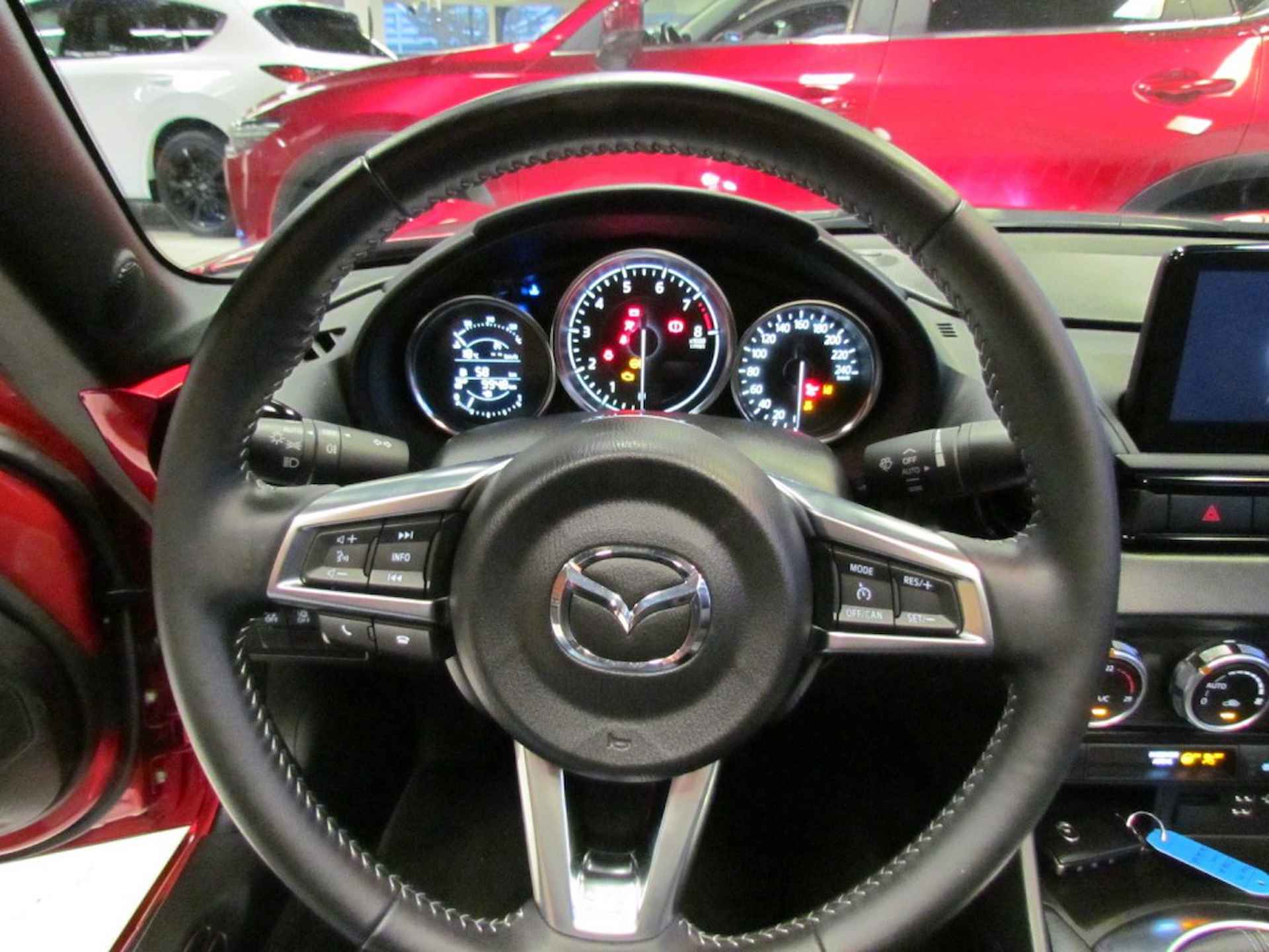 MAZDA Mx-5 1.5 Skyactiv-G 132pk 6MT Luxury - 9/17