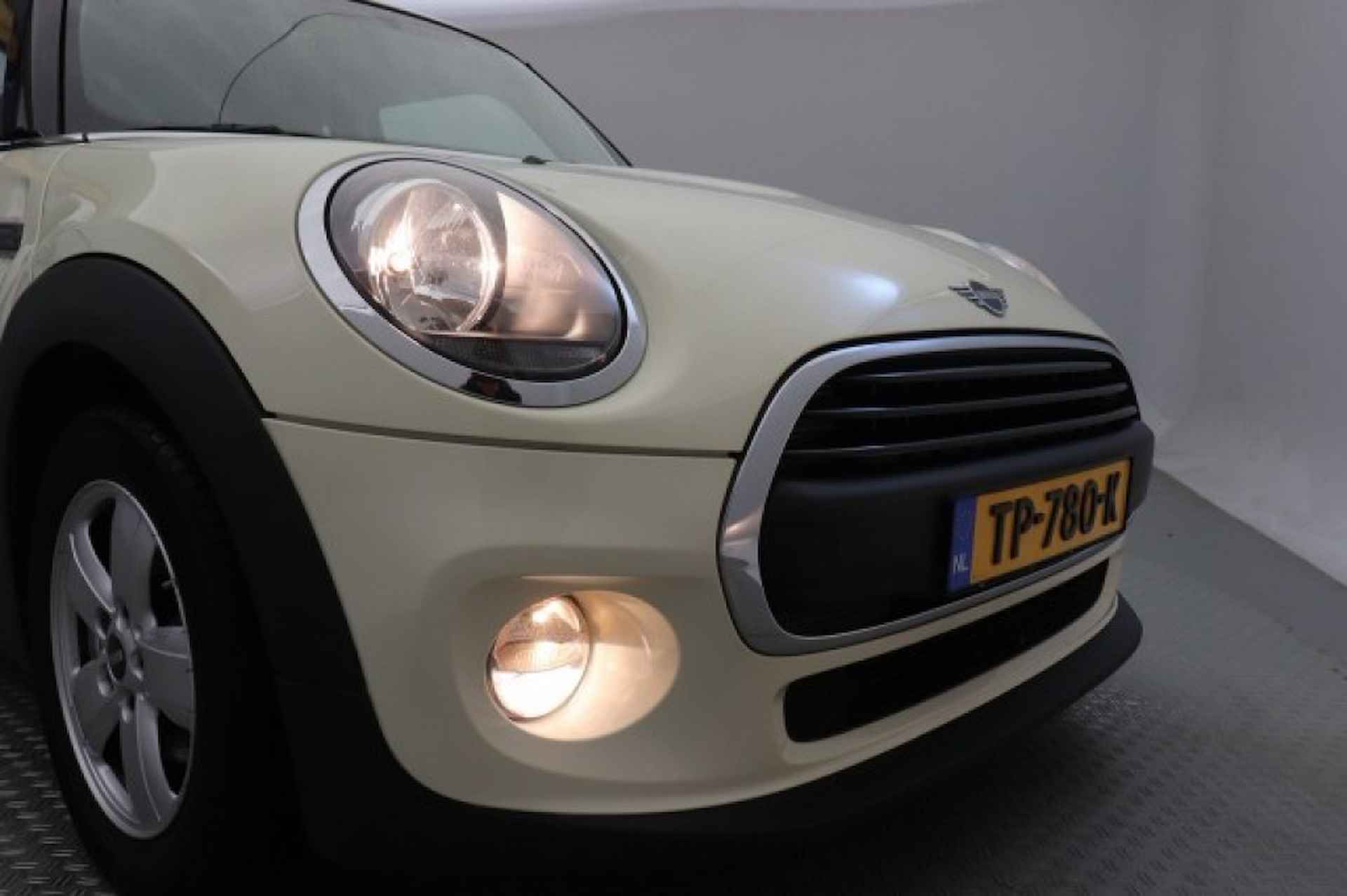 MINI Cooper 1.5 Salt - Airco, Cruise - 24/25