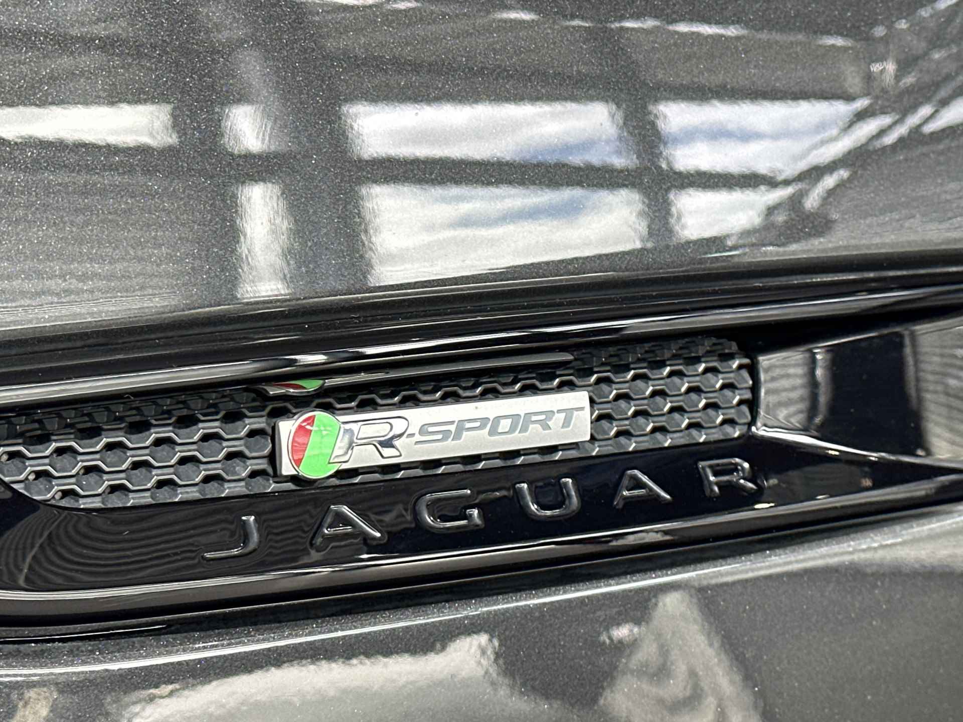 Jaguar F-Pace 2.5t 250PK AWD Portfolio | Panoramadak | 20" - 21/30