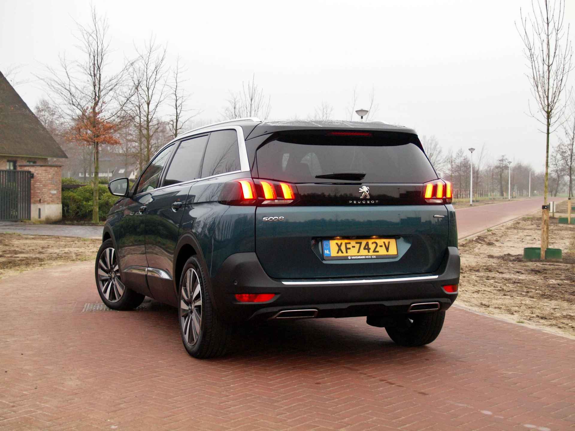 Peugeot 5008 1.2 PureTech Blue Lease GT-Line | Panoramadak | Camera | Apple Carplay | Cruise Control | - 2/34