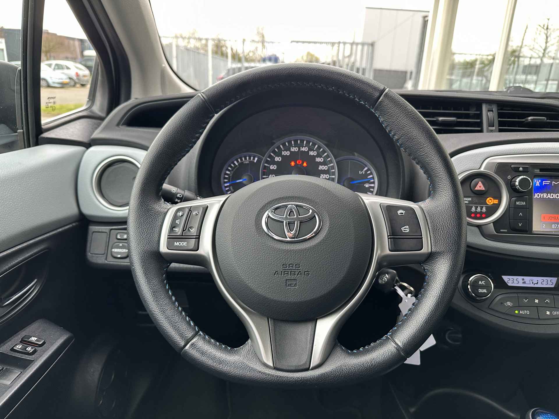 Toyota Yaris 1.5 Full Hybrid Aspiration CLIMA,CAMERA,ALLSEASONS - 14/26