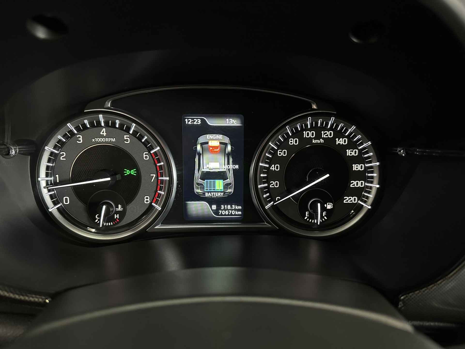 Suzuki Vitara 1.4 Boosterjet Style Smart Hybrid Airco ECC | LED | Panorama | Camera | Adaptive cruise | Trekhaak | Navigatie | Apple Carplay Android Auto | Isofix | NAP | - 18/40