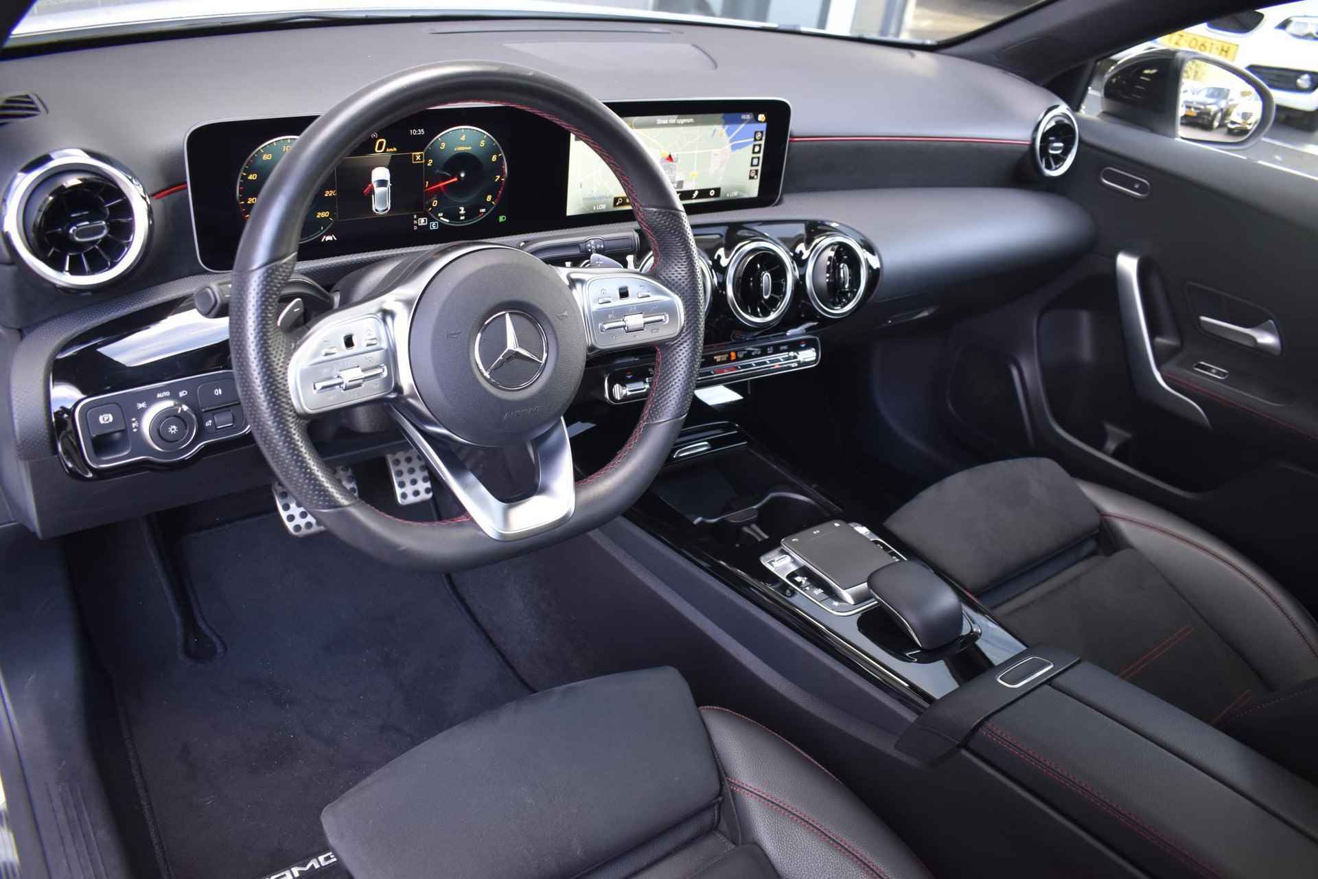 Mercedes-Benz A-klasse 200 Business Solution AMG / LED / Pano / Virtual / Stoelverwarming - 3/44