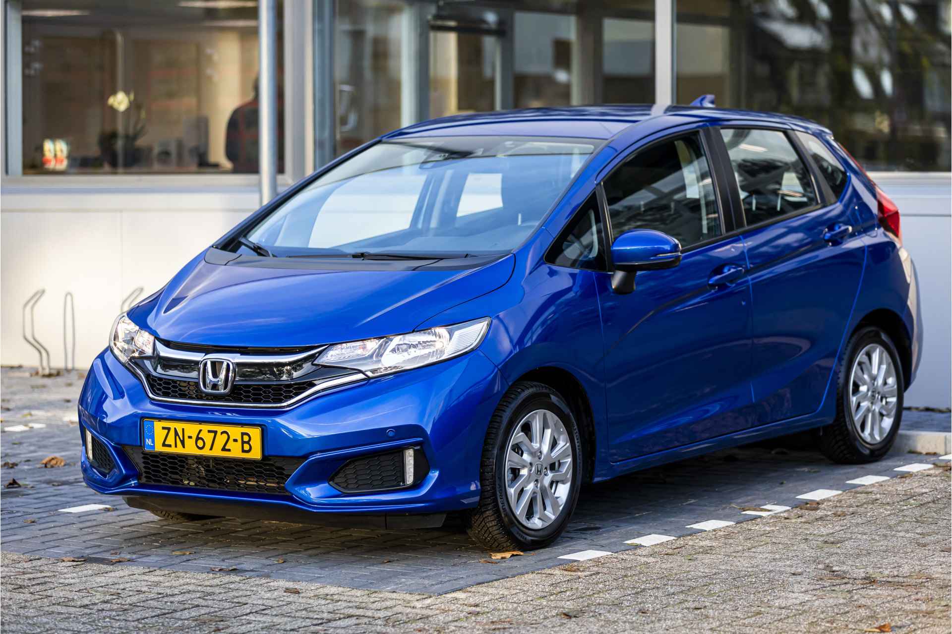 Honda Jazz 1.3 i-VTEC Comfort Navigatie, Parkeersensoren, Voorstoelen verwarmd ,  All-in Rijklaarprijs - 2/33