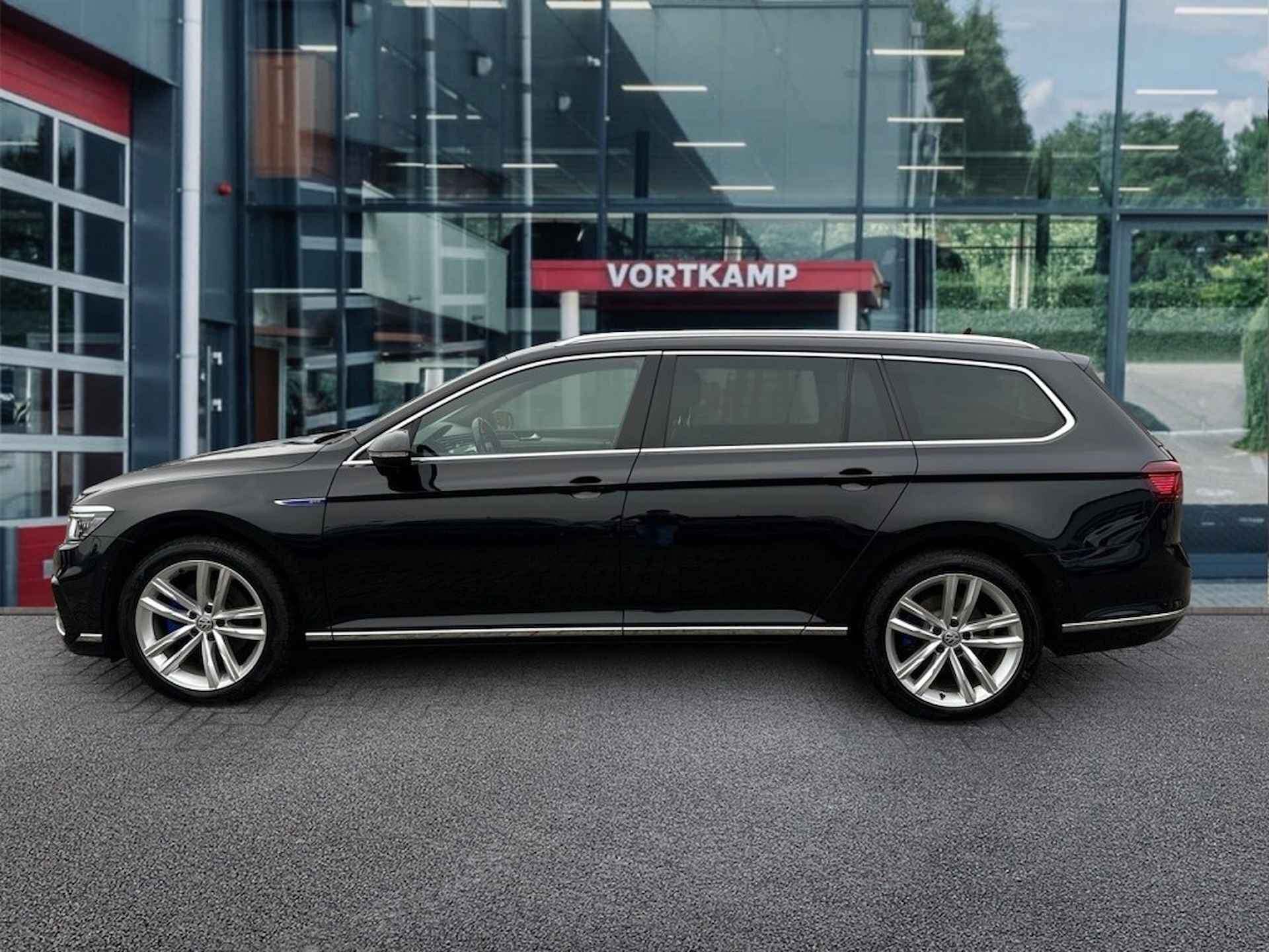 VOLKSWAGEN Passat Variant 1.4 TSI DSG GTE TREKHAAK/CAMERA/NAVI/ACC/STOELVERW/E-KLEP - 8/27