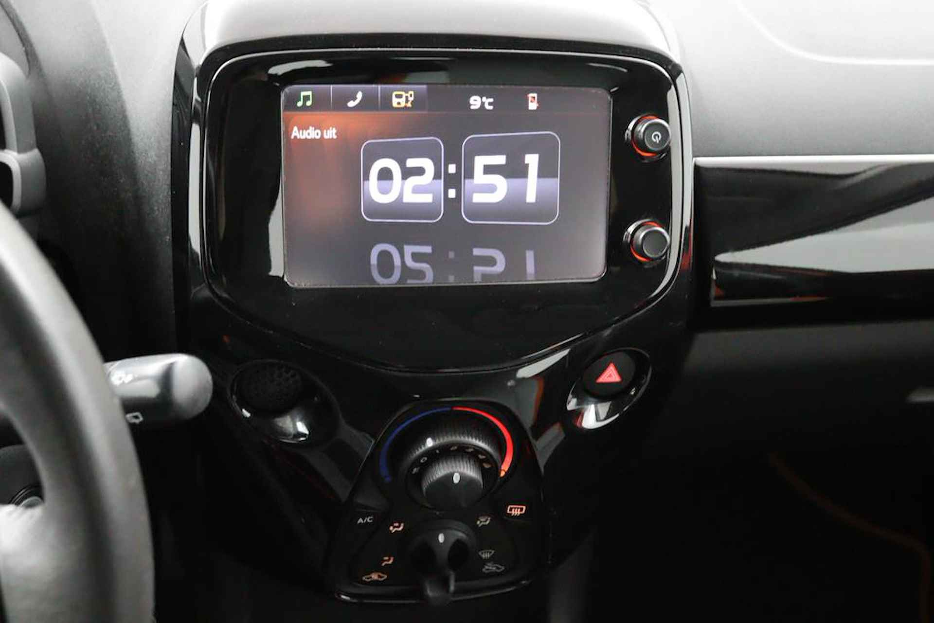 Toyota Aygo 1.0 VVT-i x-cite | Navigatie | Airco | Lichtmetalen Velgen | Mistlampen Voor | - 16/45