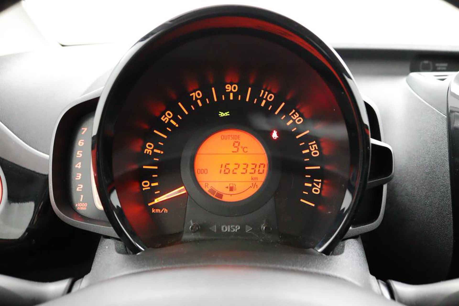 Toyota Aygo 1.0 VVT-i x-cite | Navigatie | Airco | Lichtmetalen Velgen | Mistlampen Voor | - 18/45