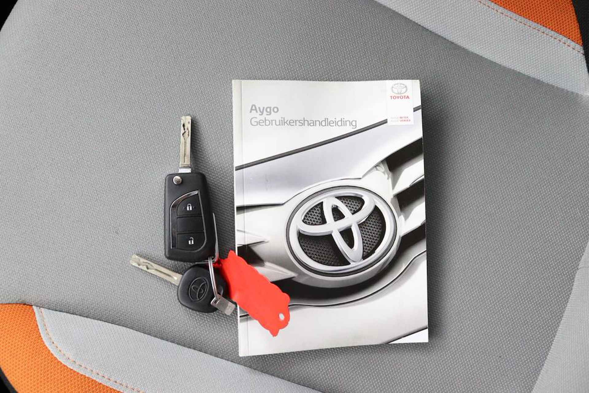 Toyota Aygo 1.0 VVT-i x-cite | Navigatie | Airco | Lichtmetalen Velgen | Mistlampen Voor | - 20/45