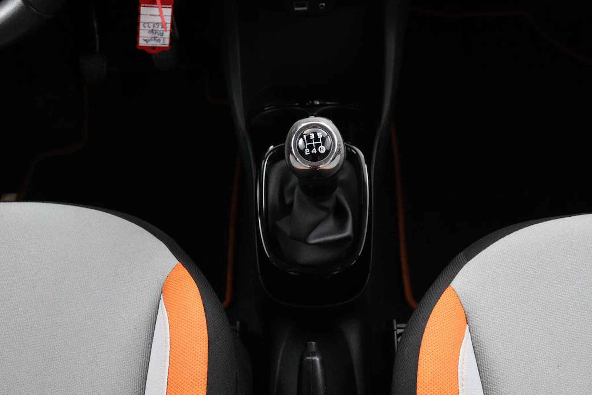 Toyota Aygo 1.0 VVT-i x-cite | Navigatie | Airco | Lichtmetalen Velgen | Mistlampen Voor | - 24/45