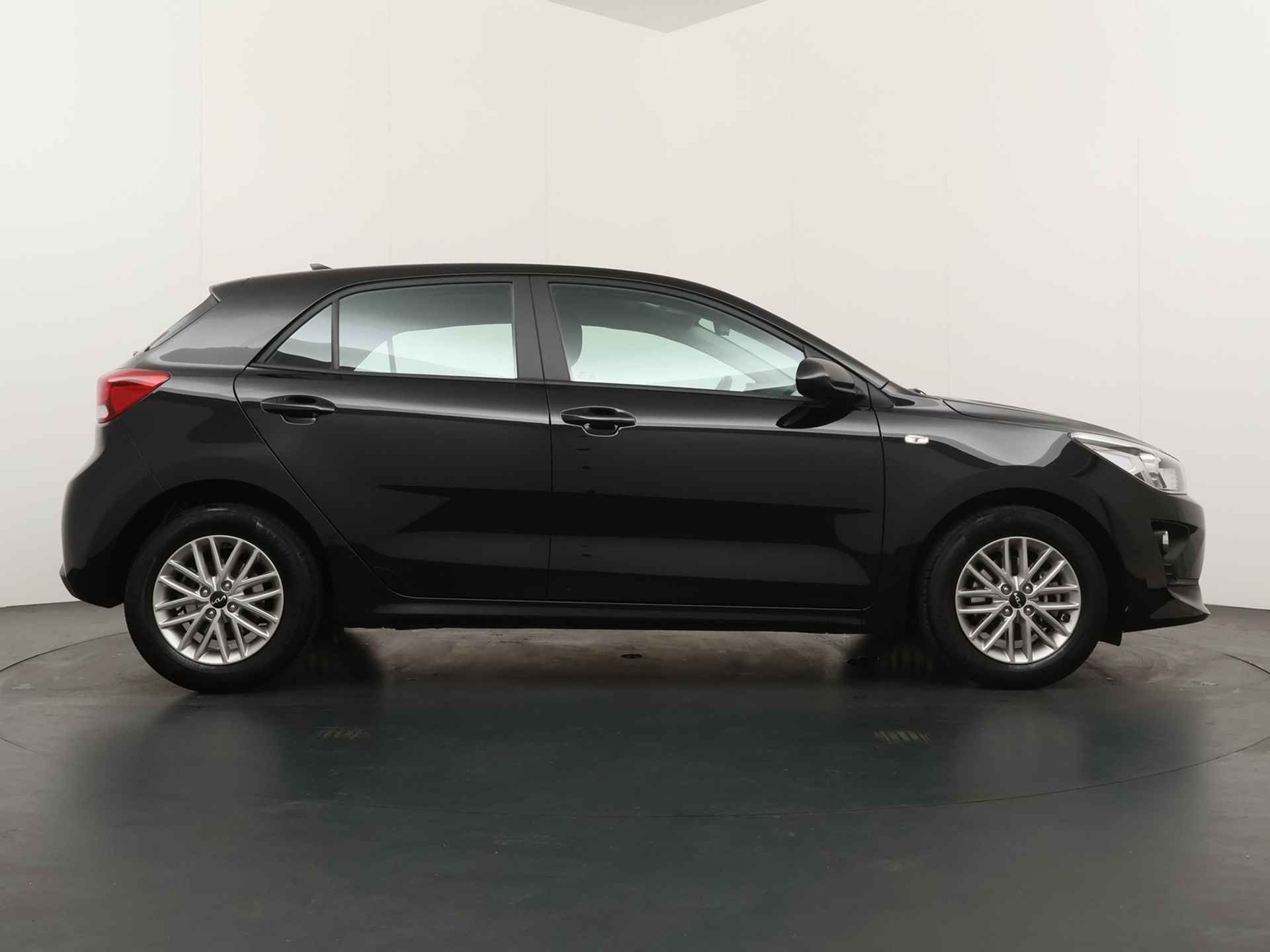 Kia Rio 1.0 T-GDi MHEV DynamicLine - Navigatie - Apple CarPlay/Android Auto - Achteruitrijcamera - Climate Control - Cruise Control - Fabrieksgarantie tot 12-2029 - 9/40