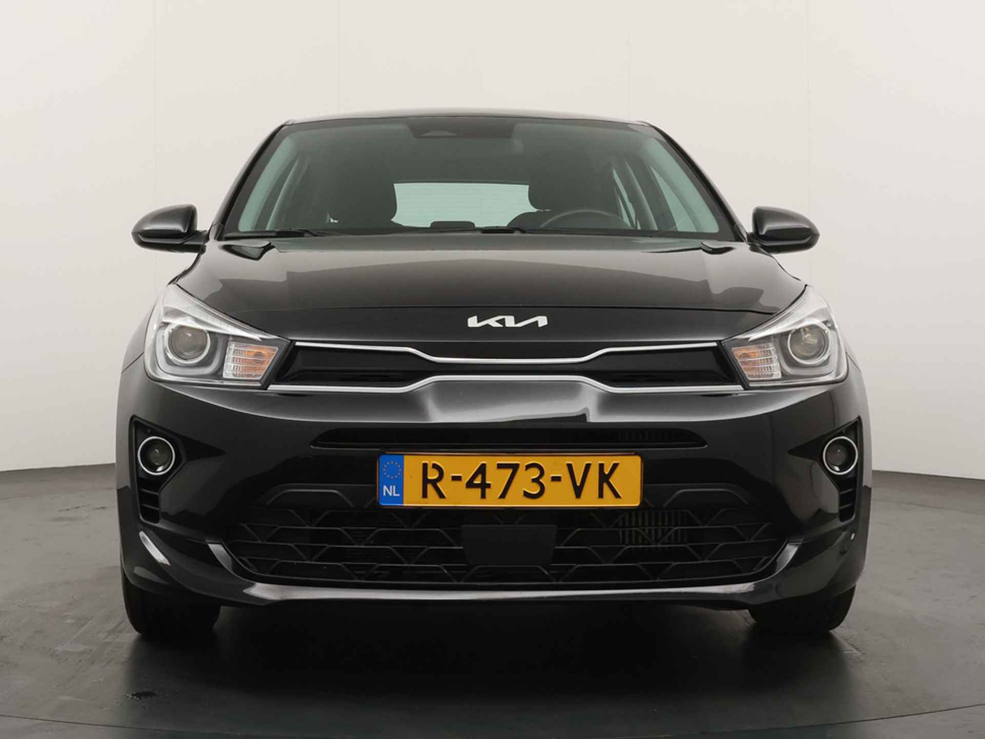 Kia Rio 1.0 T-GDi MHEV DynamicLine - Navigatie - Apple CarPlay/Android Auto - Achteruitrijcamera - Climate Control - Cruise Control - Fabrieksgarantie tot 12-2029 - 12/40