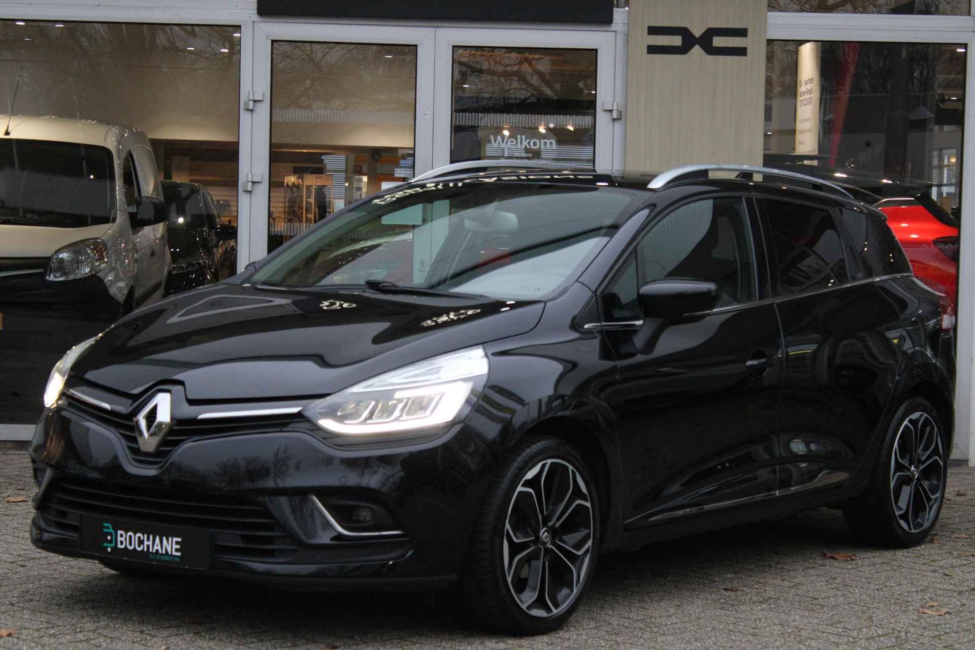 Renault Clio Estate 1.2 TCe 120 Intens | Stoelverwarming | Lichtmetalen velgen 17" | Trekhaak | All-Season banden - 22/41