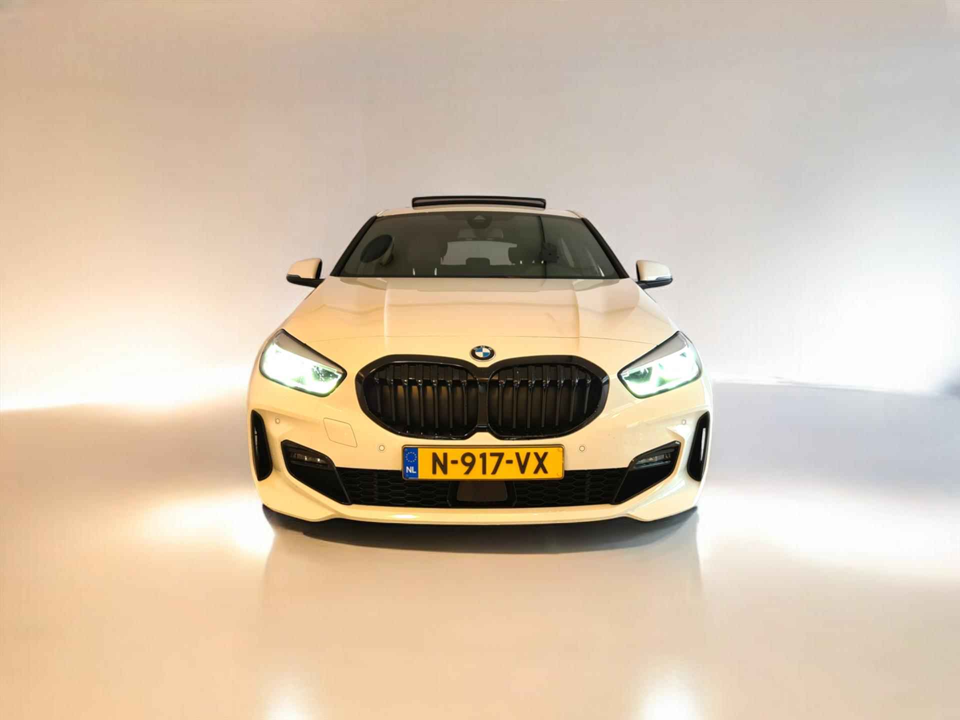 BMW 1-Serie (f40) 118i 136PK AUTOMAAT M-SPORT PANO NAVI PROF SHADOWLINE CAMERA WINTERPACK VIRTUAL NAP - 10/42