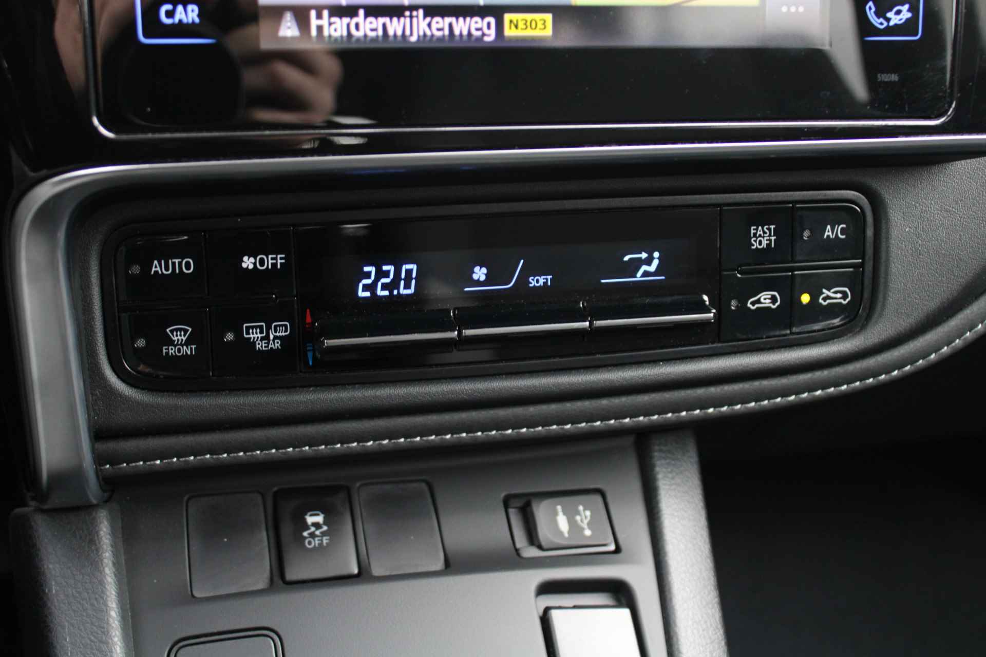 Toyota Auris Touring Sports 1.8 Hybrid Freestyle Automaat Cruise Control, Keyless Go, Bluetooth, Achteruitrijcamera, Rijstrooksensor, Navigatie - 26/46