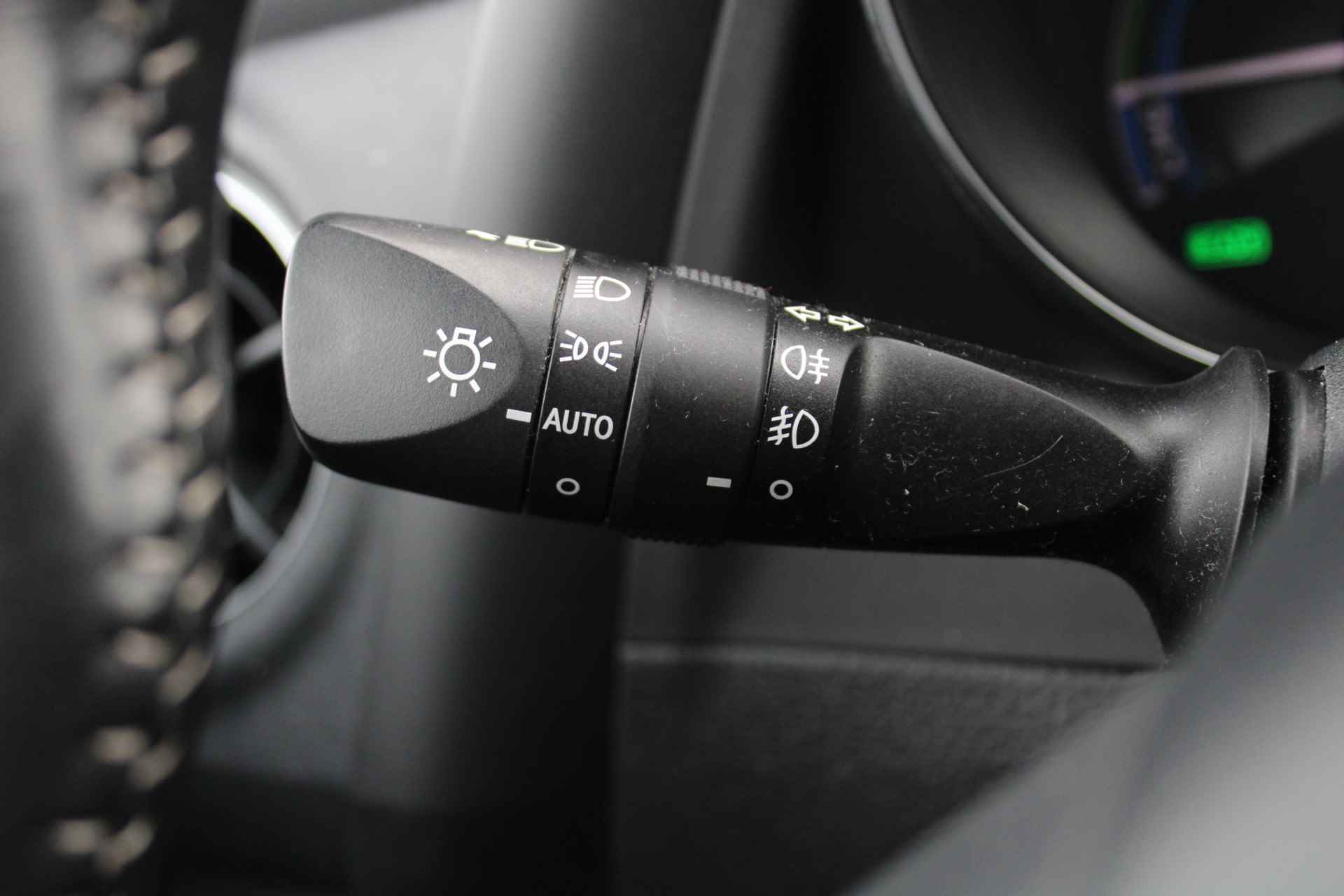 Toyota Auris Touring Sports 1.8 Hybrid Freestyle Automaat Cruise Control, Keyless Go, Bluetooth, Achteruitrijcamera, Rijstrooksensor, Navigatie - 36/46