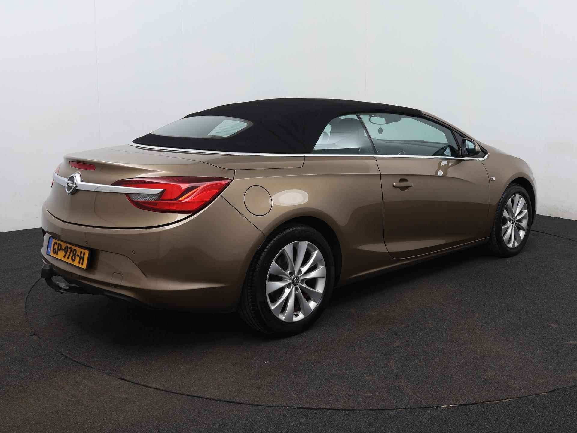 Opel Cascada 1.4 Turbo ecoFLEX Cosmo | Navigatie | Parkeersensoren | Climate control - 7/27