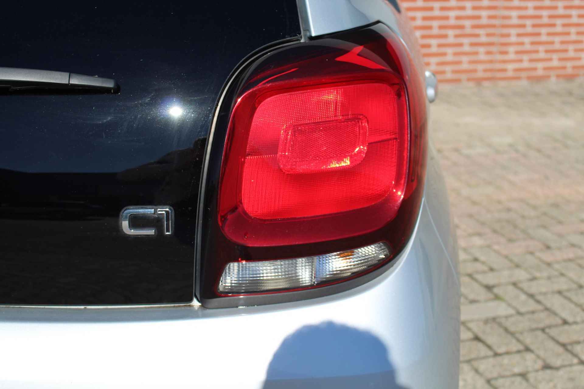 Citroen C1 1.0 VTi Shine | Automaat | Navi | Camera | Clima | Eerste eigena - 13/27