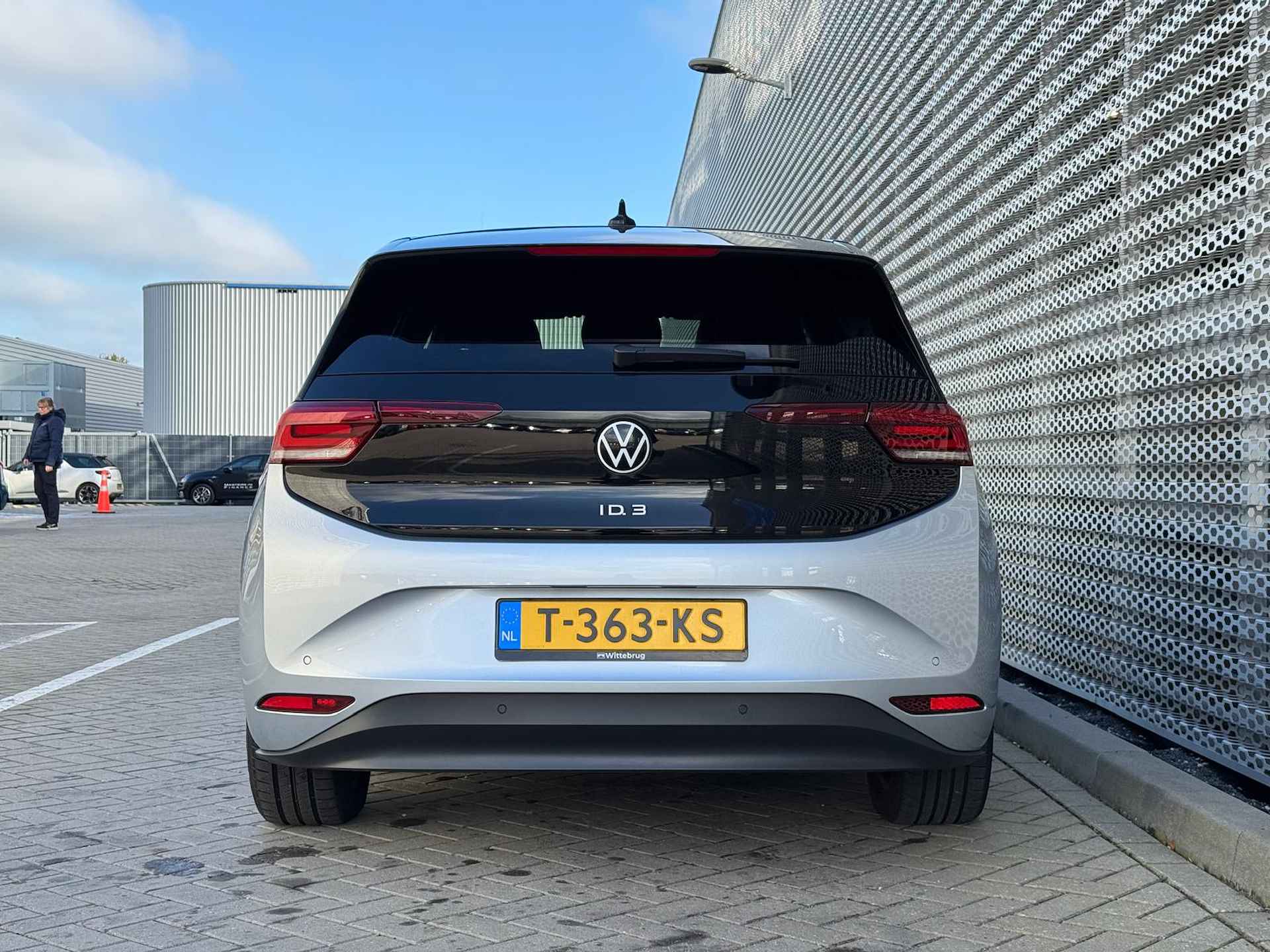 Volkswagen ID.3 Pro Advantage 58 kWh / Achteruitrijcamera / Alarmsysteem / Stuur + Stoelverwarming / Keyless Entry-Go / LED P4 - 7/28