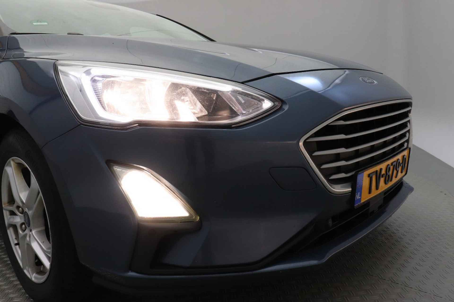 FORD Focus 1.0 EcoBoost Edition - Navi, Cruise, Airco, Model 2019 - 24/27