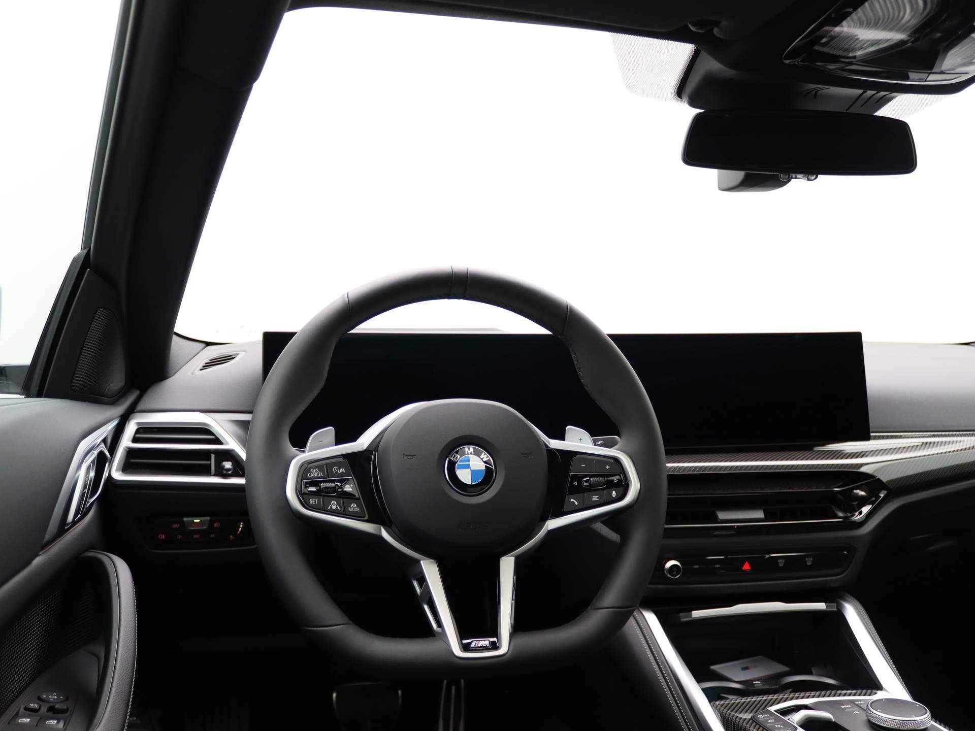 BMW 4 Serie Coupé 420i | M Sportpakket Pro | Innovation Pack | Comfort Pack - 31/37