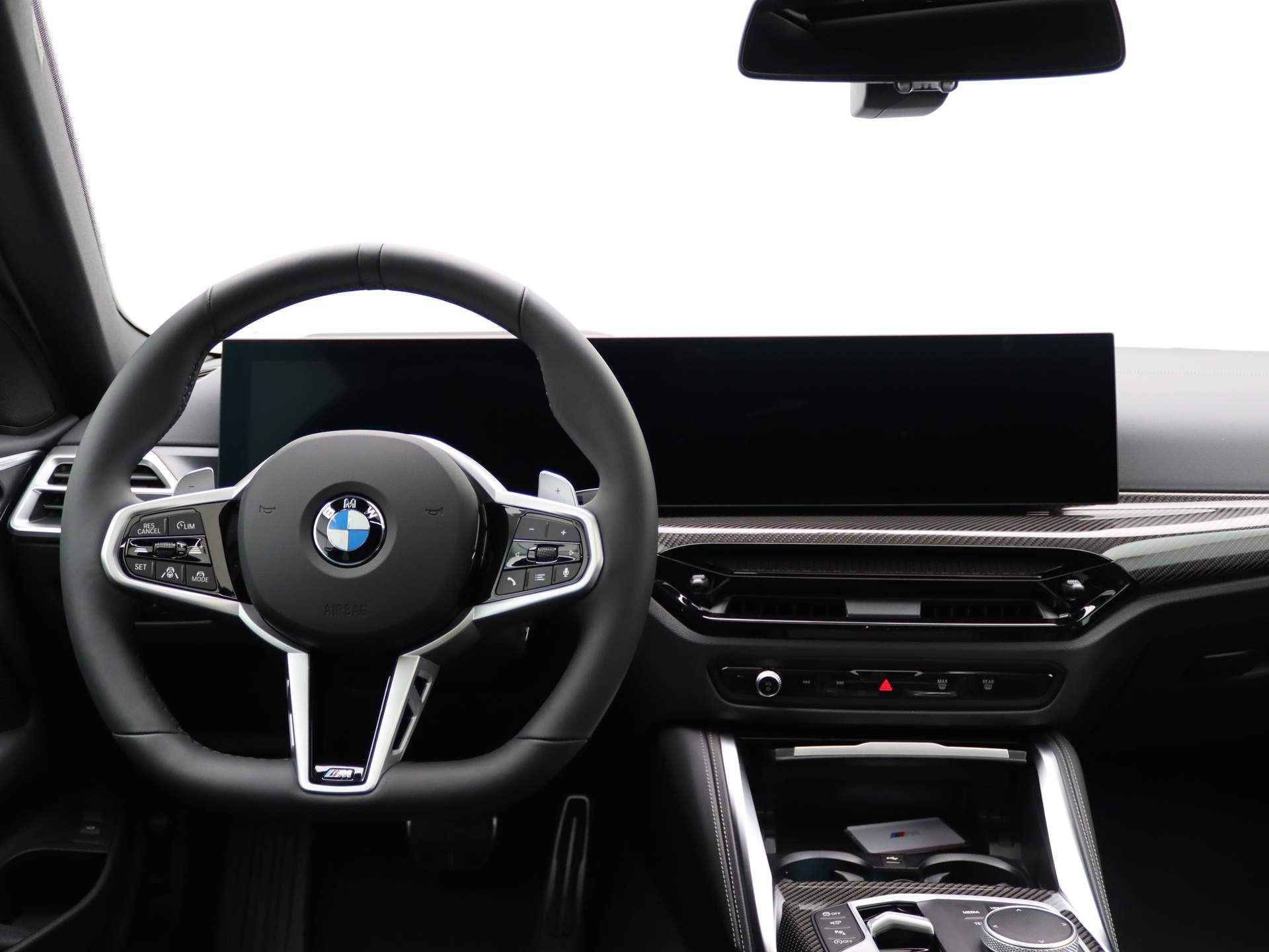 BMW 4 Serie Coupé 420i | M Sportpakket Pro | Innovation Pack | Comfort Pack - 33/37