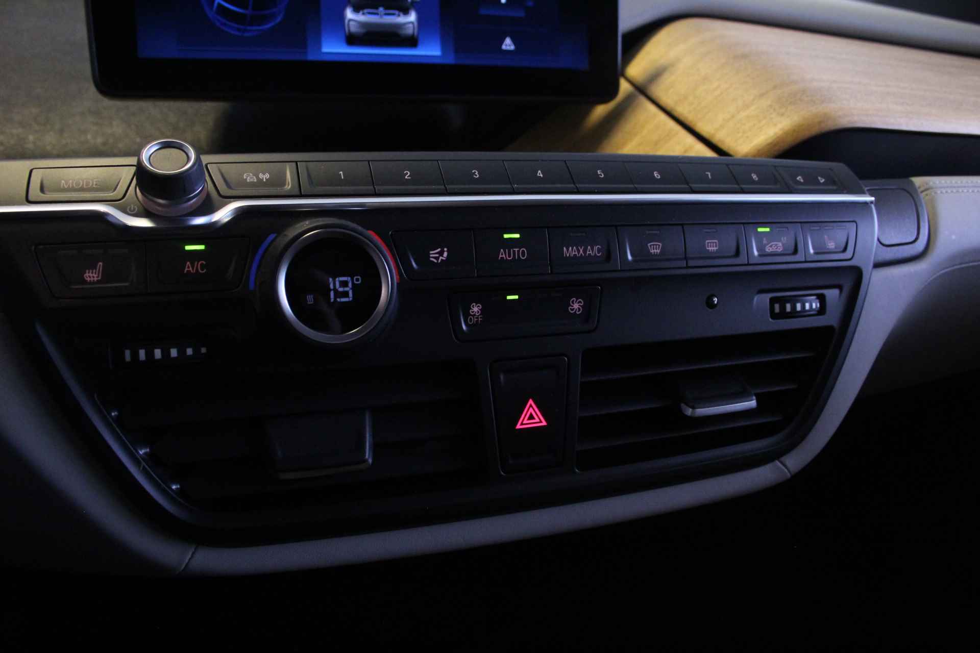 BMW I3 (i01) i3 170pk (120 Ah) Aut i3 Executive Edition STOELV CAMERA LED - 26/31
